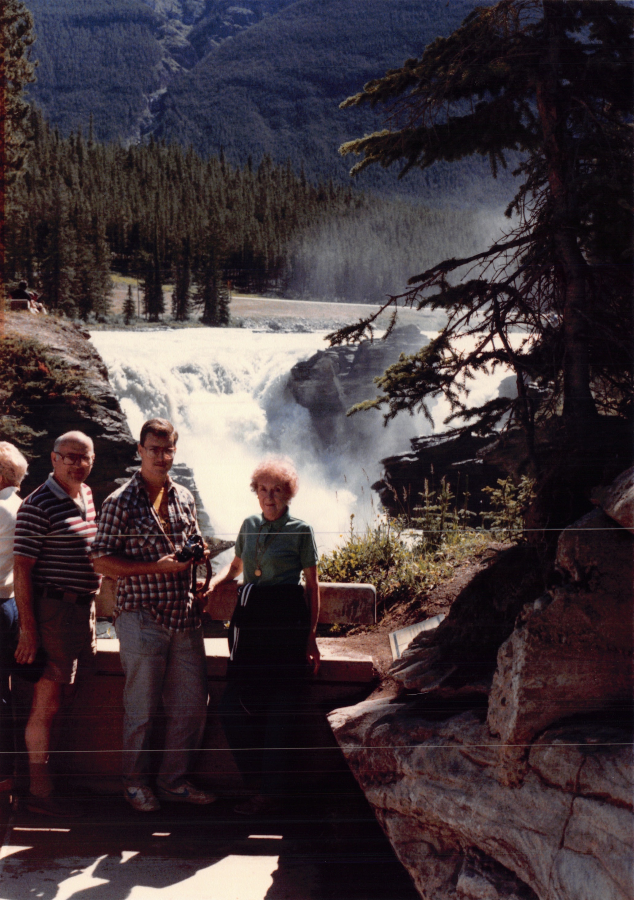 1985b_131.jpg