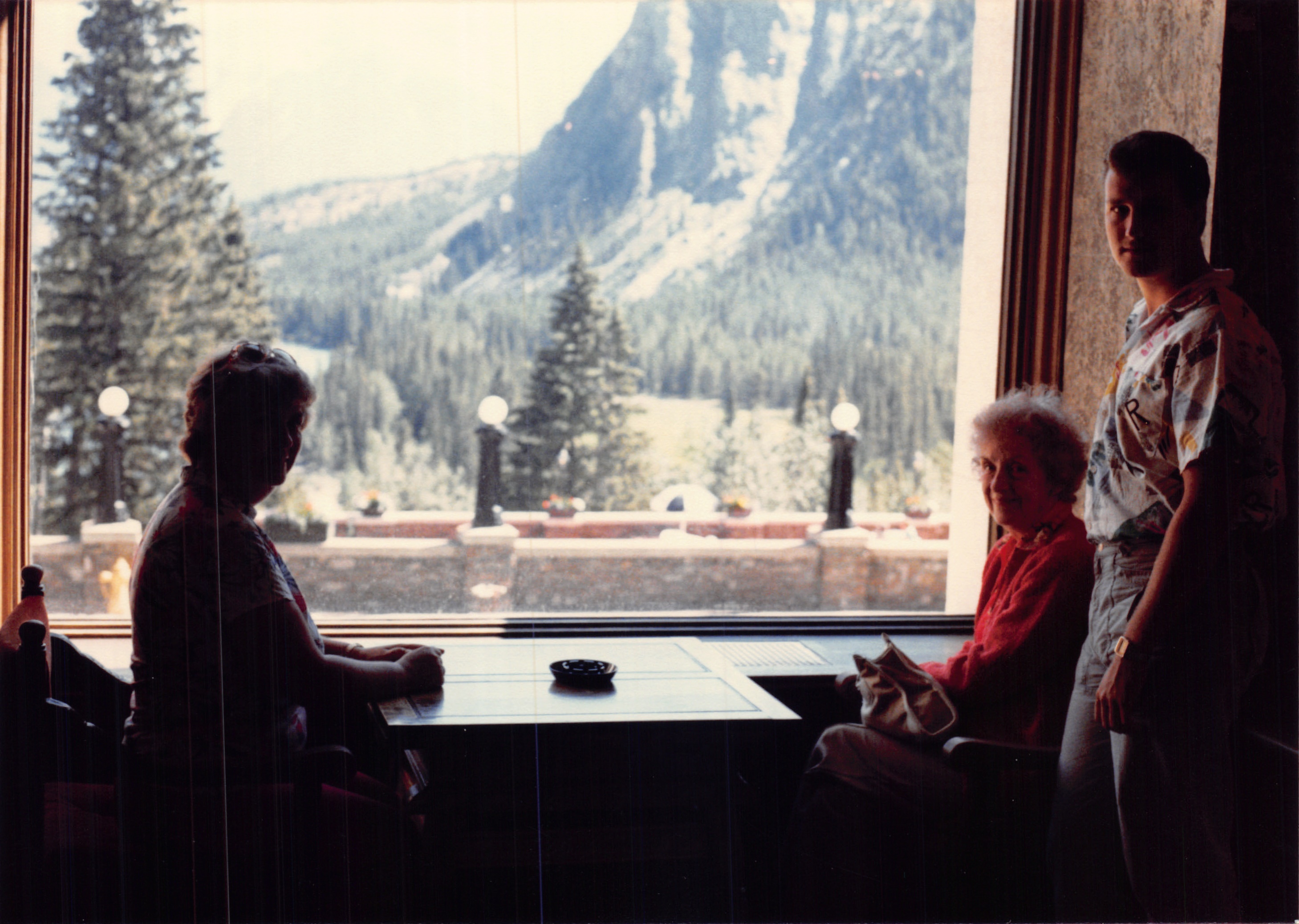 1985b_147.jpg