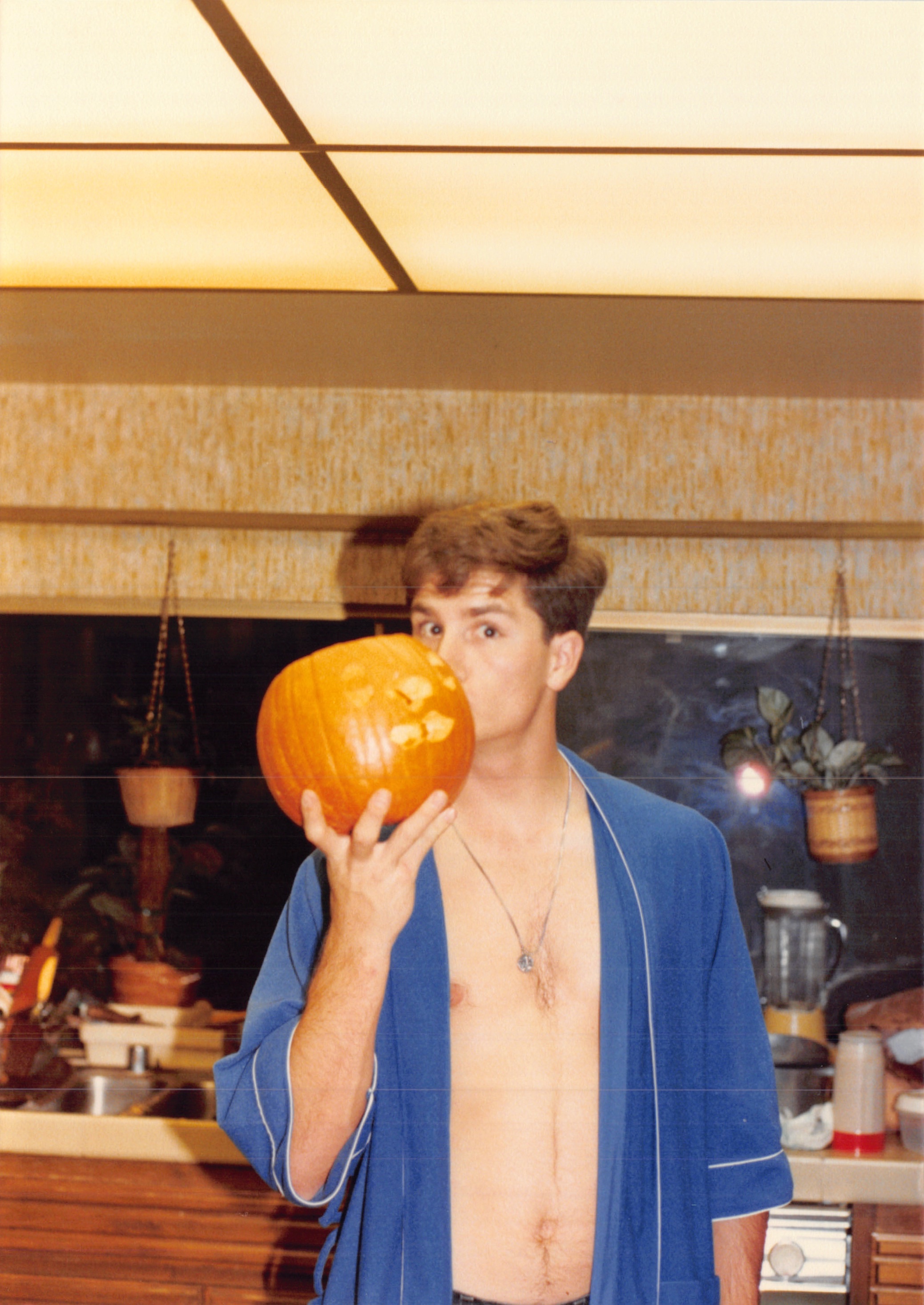 1985b_208.jpg