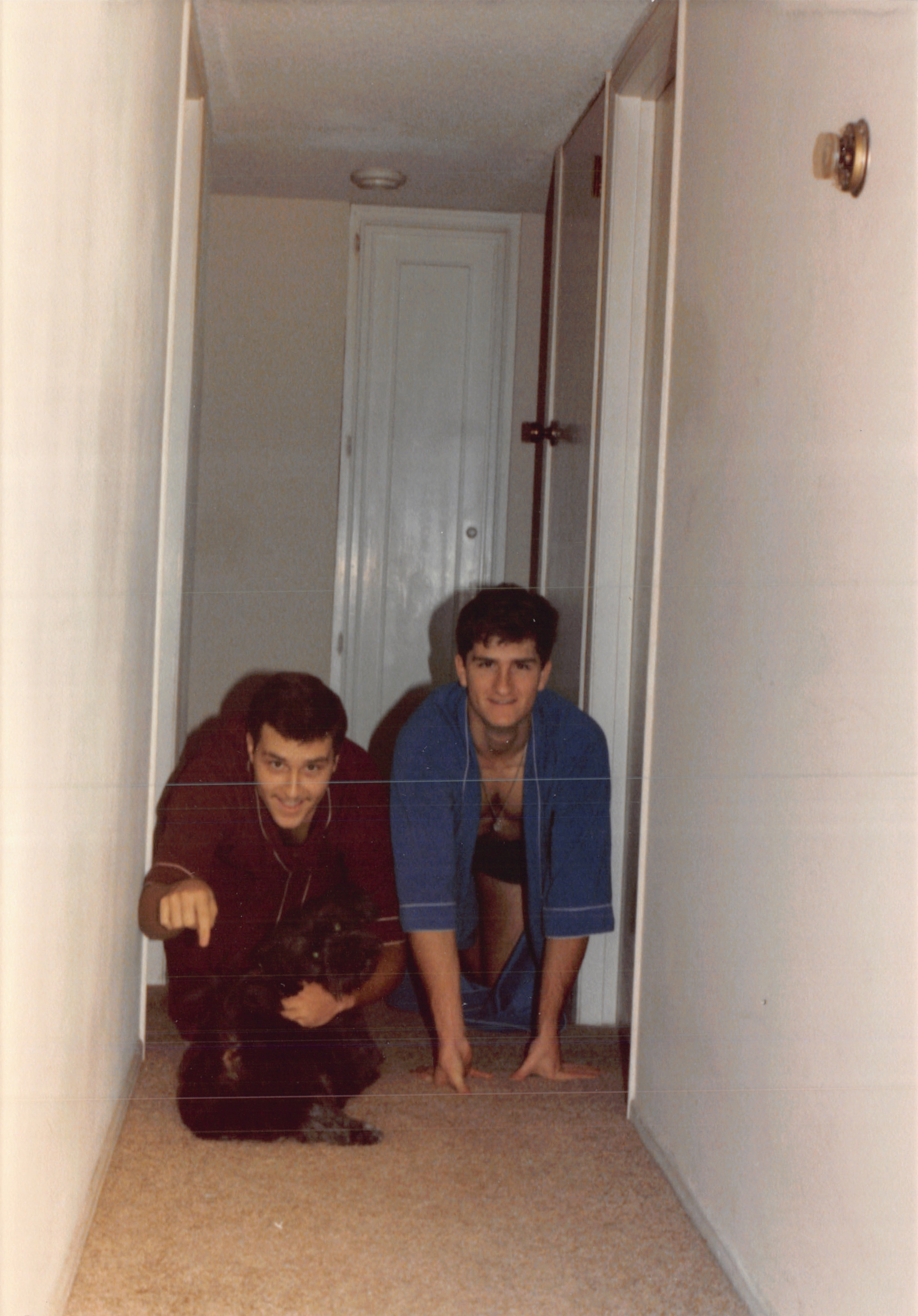 1985b_222.jpg