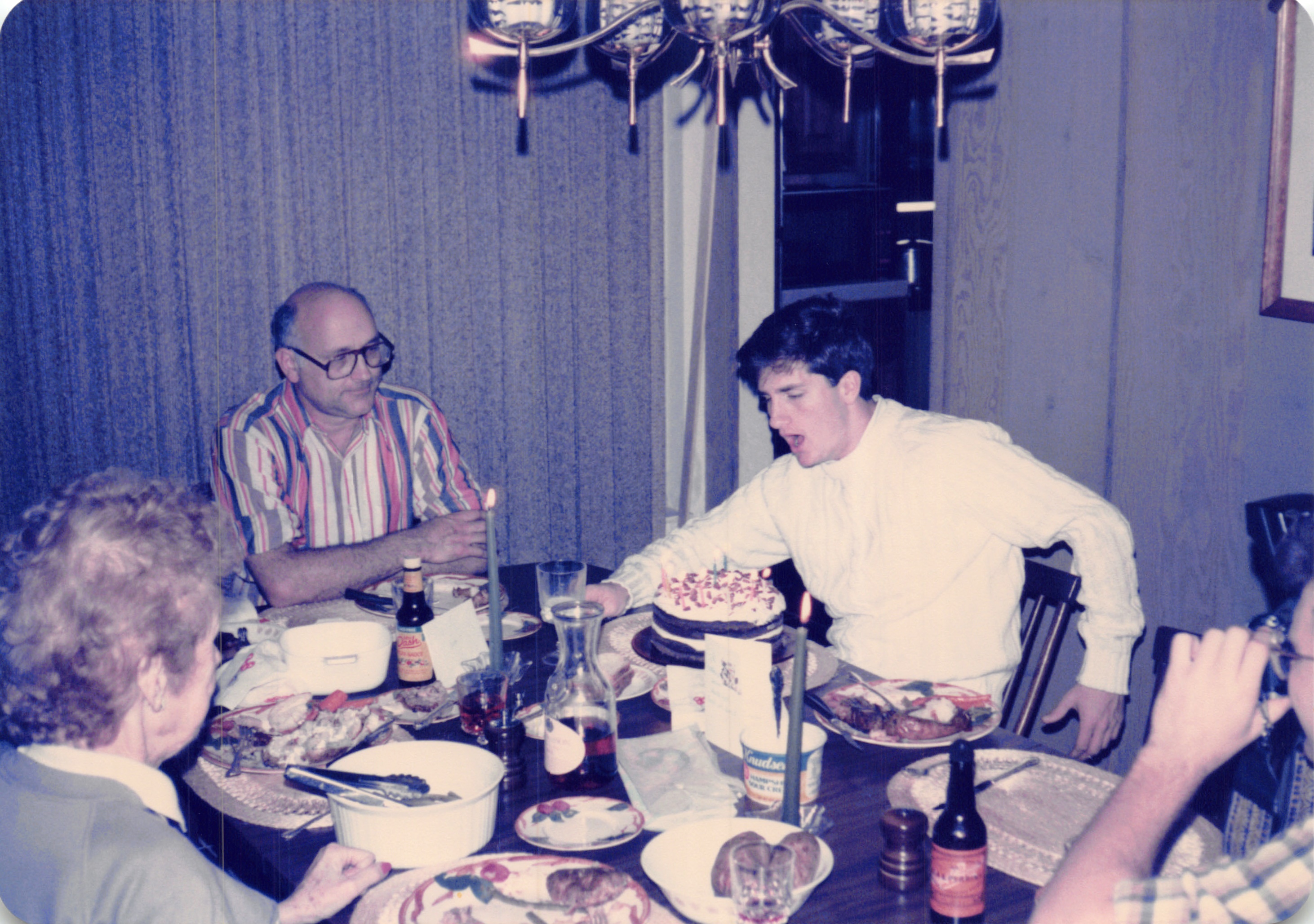 1985b_261.jpg