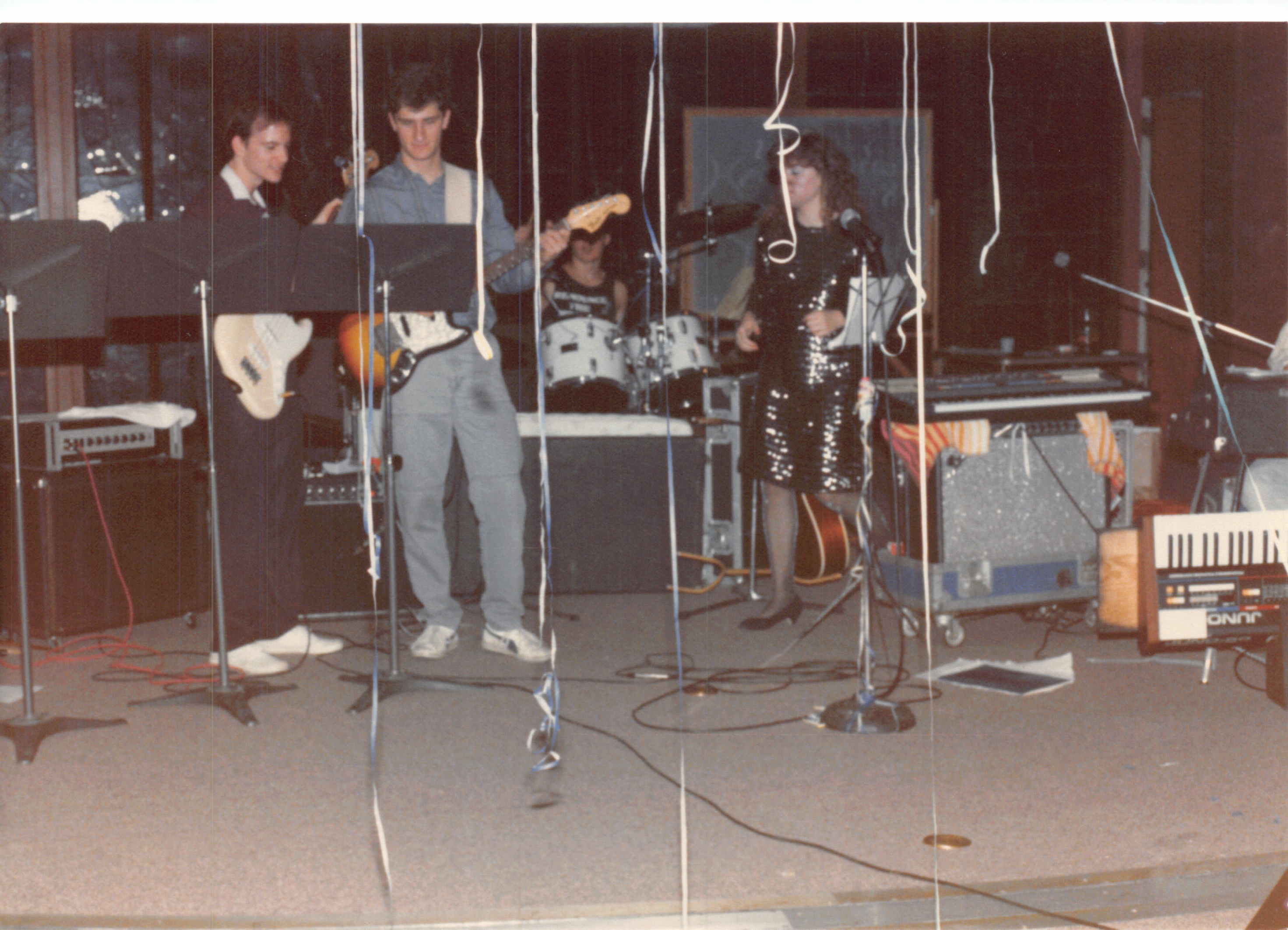 1985b_269.jpg
