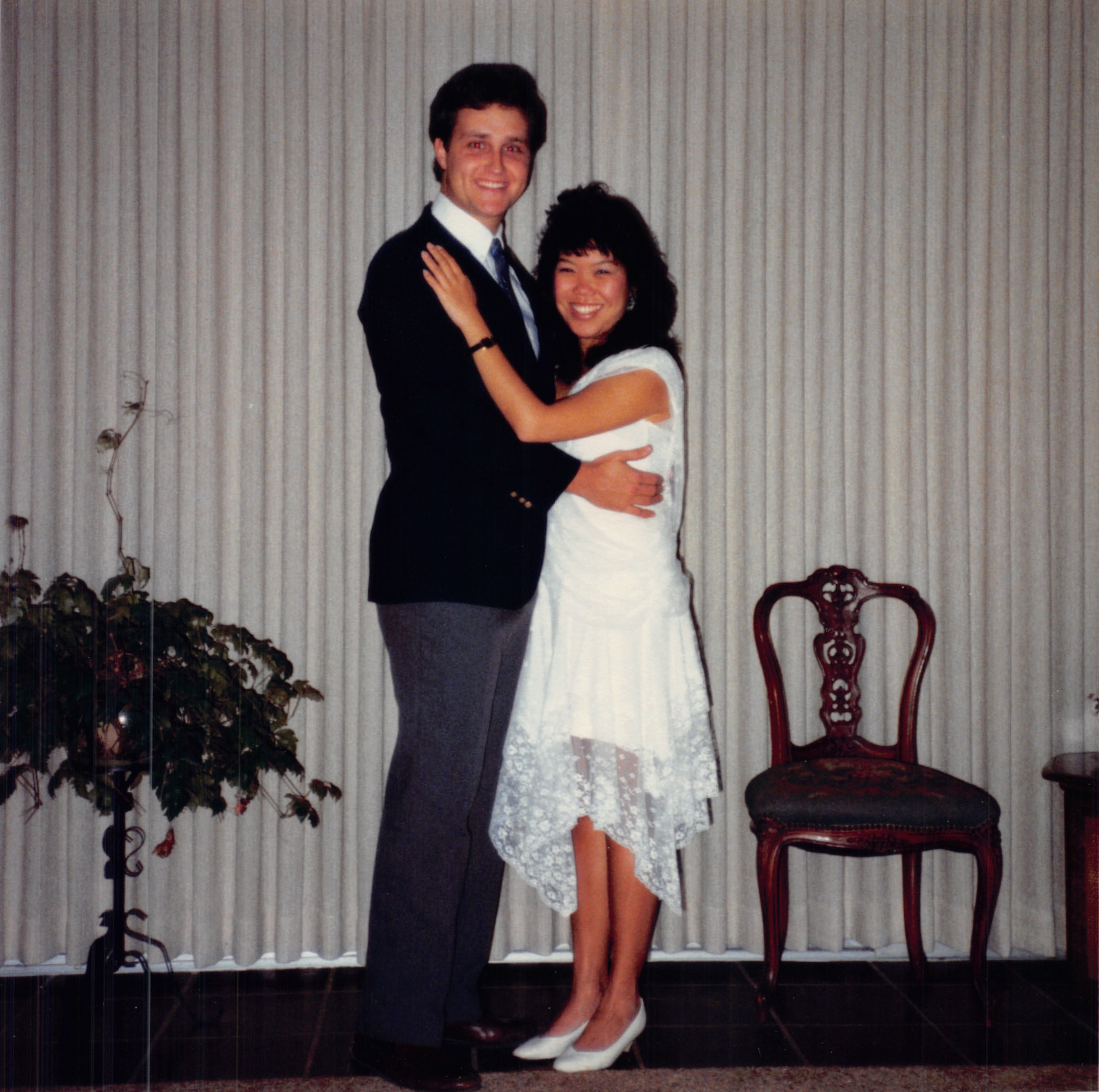 1987b_976.jpg