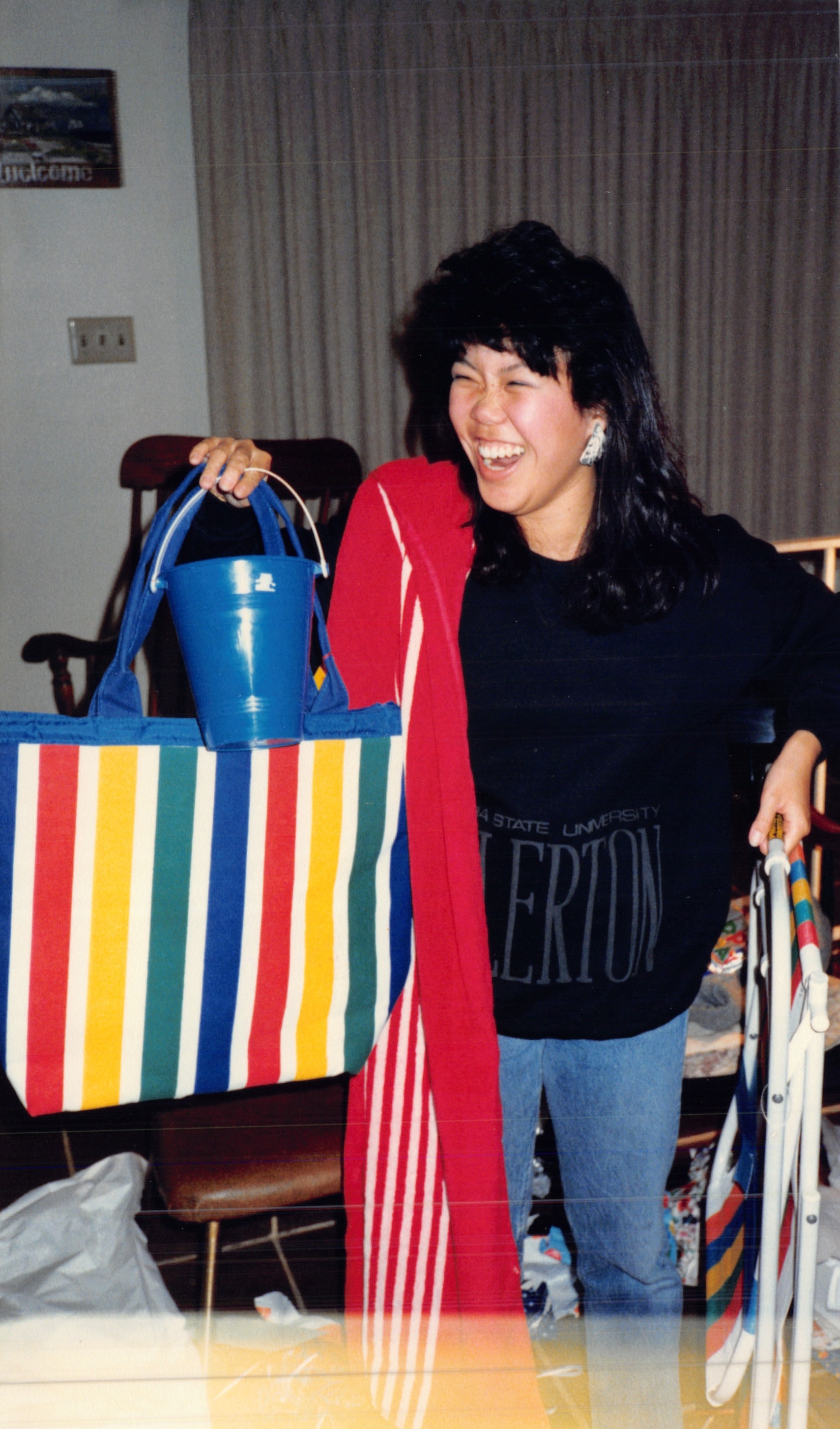 1987b_987.jpg