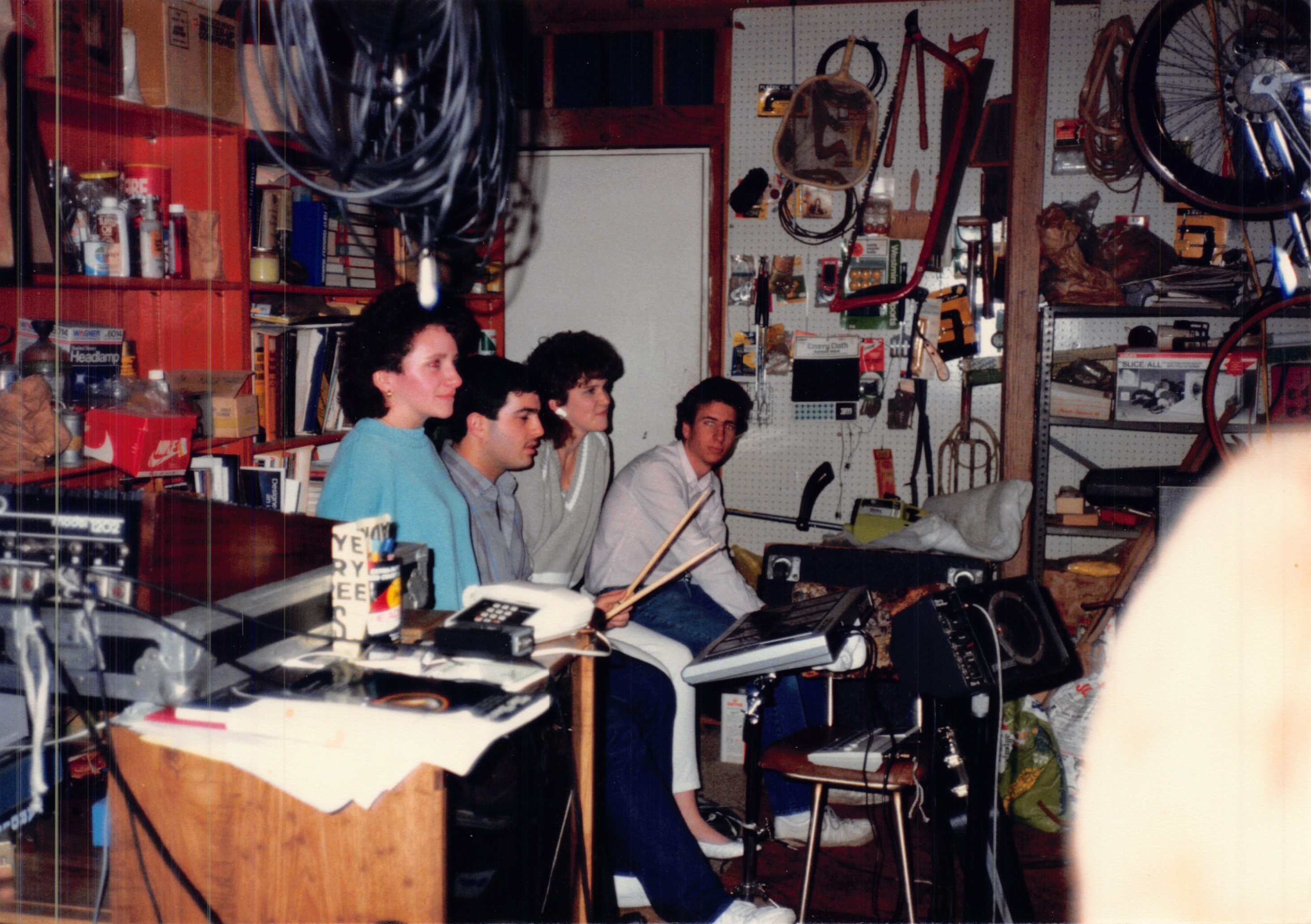 1987b_992.jpg