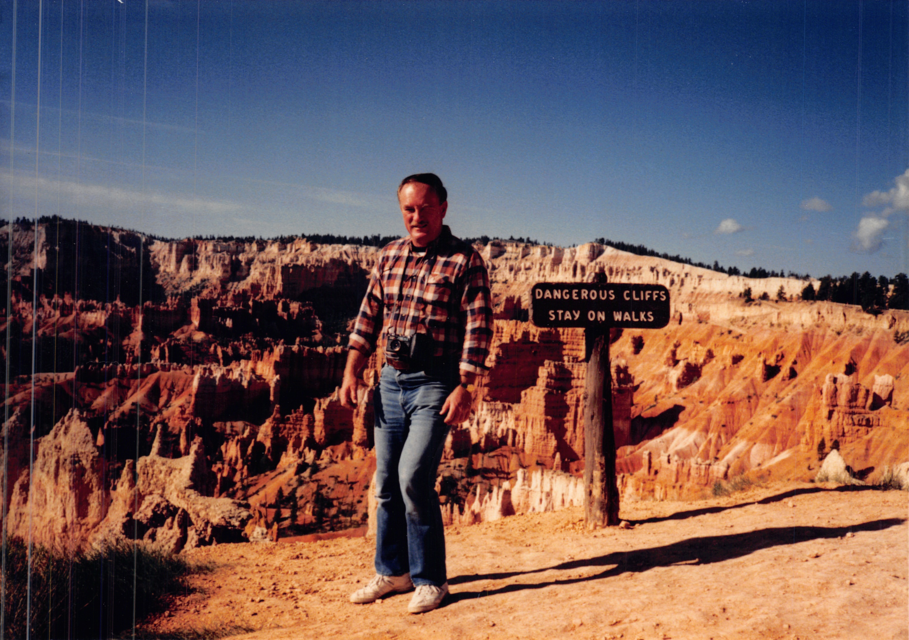 1987c_002.jpg