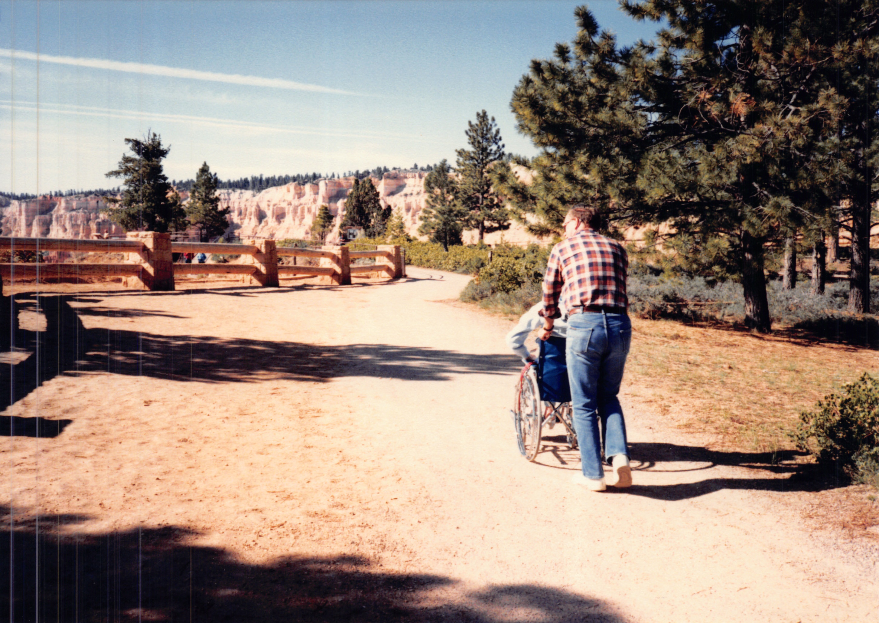 1987c_033.jpg