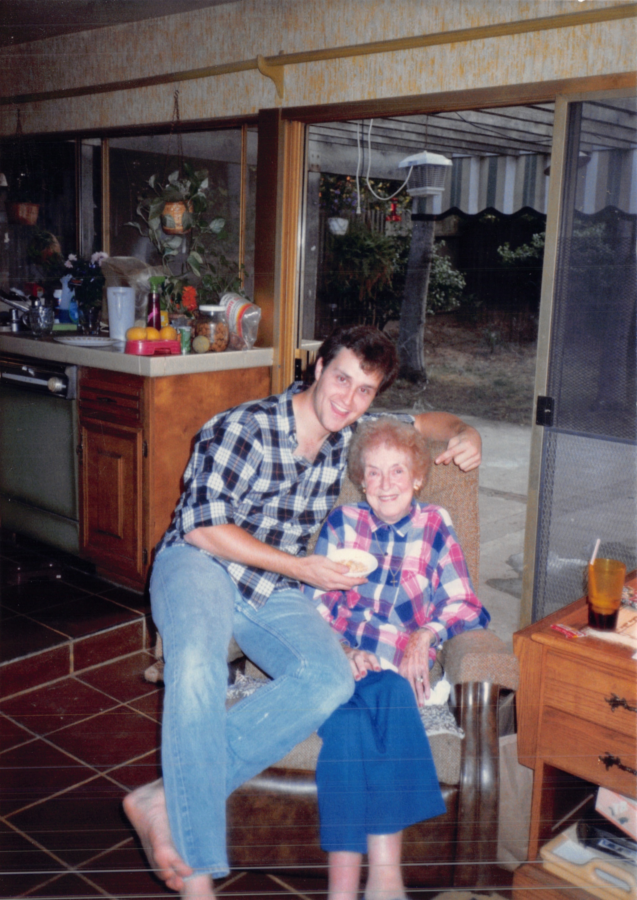 1987c_099.jpg