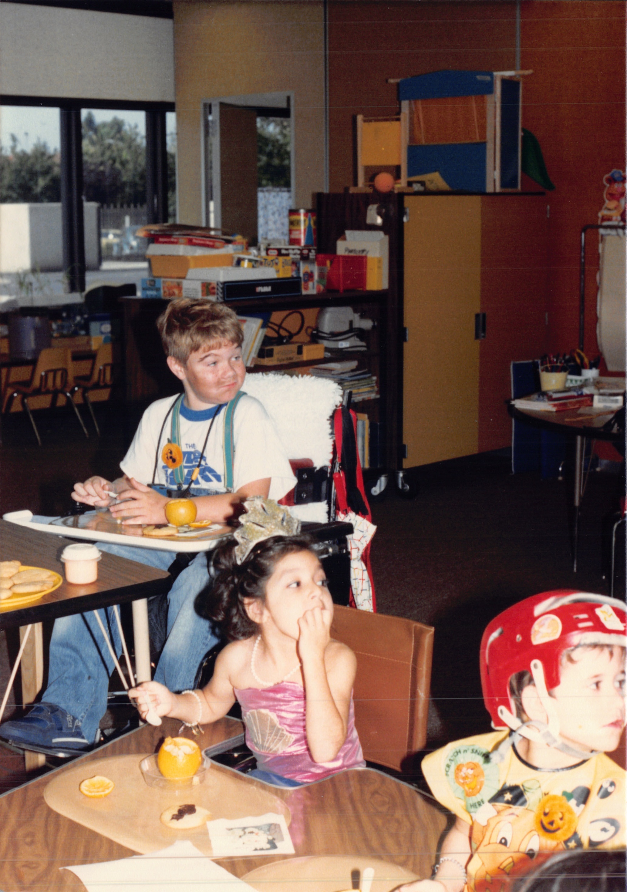 1987d_184.jpg