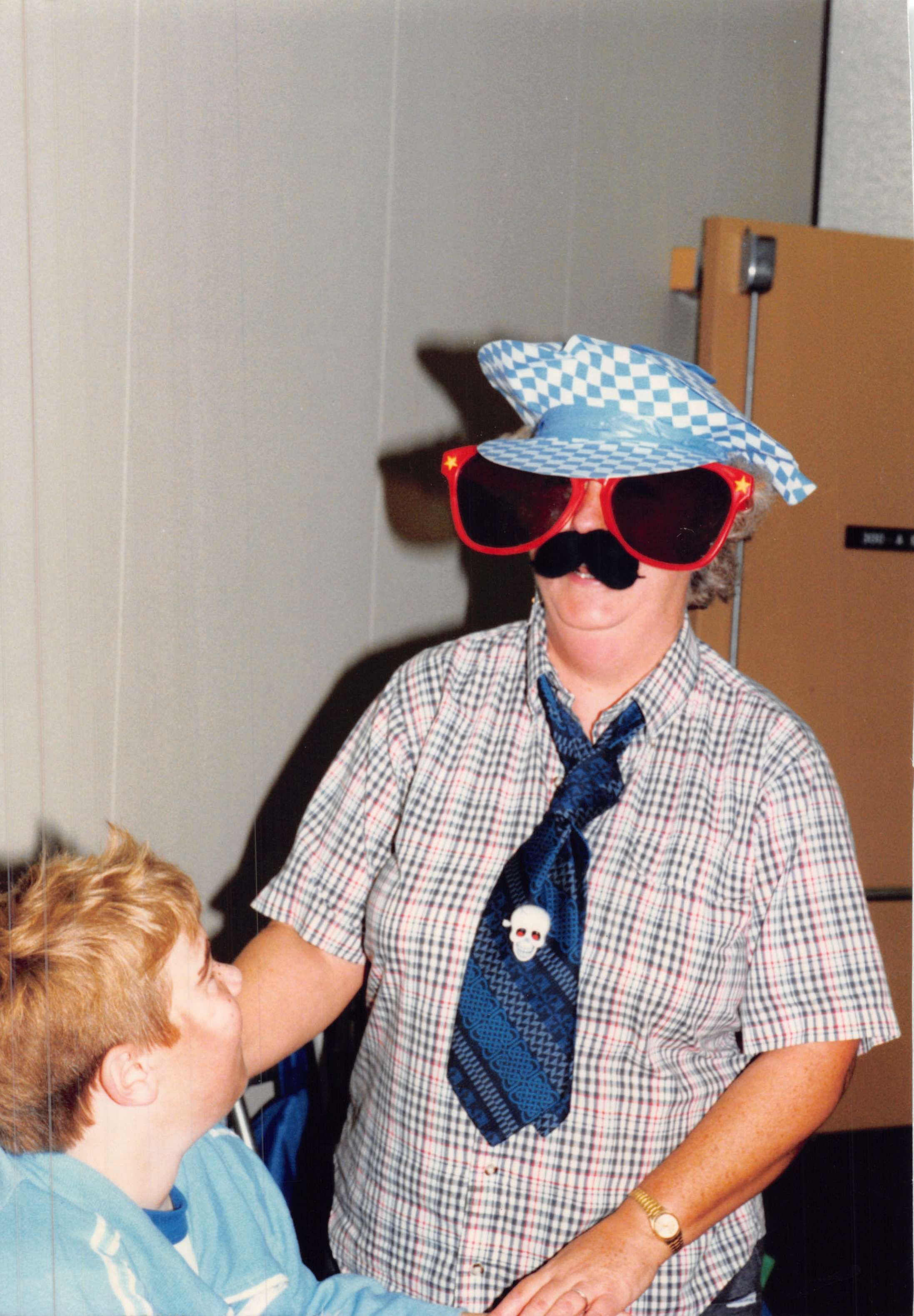 1987d_192.jpg