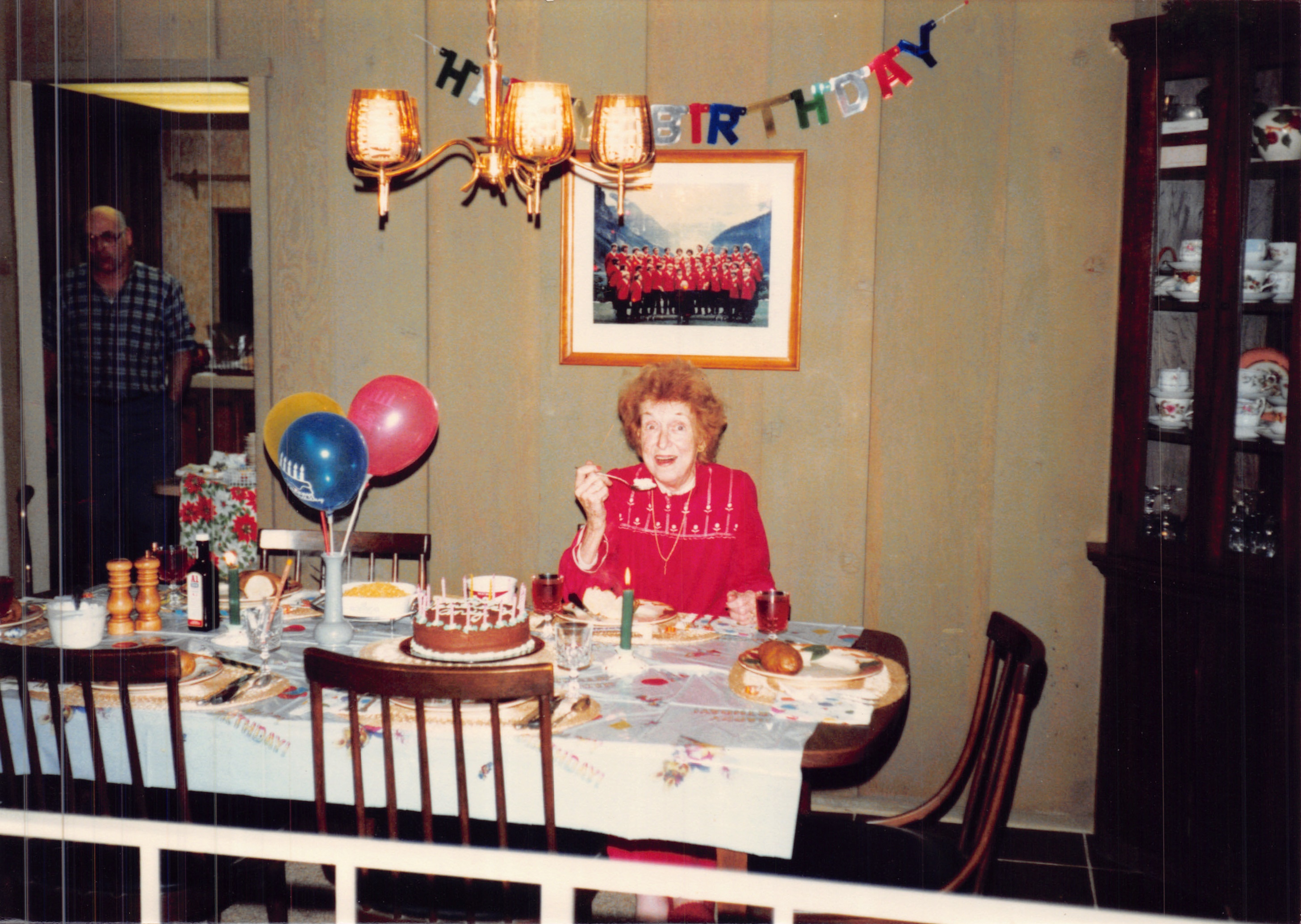 1987e_1075.jpg