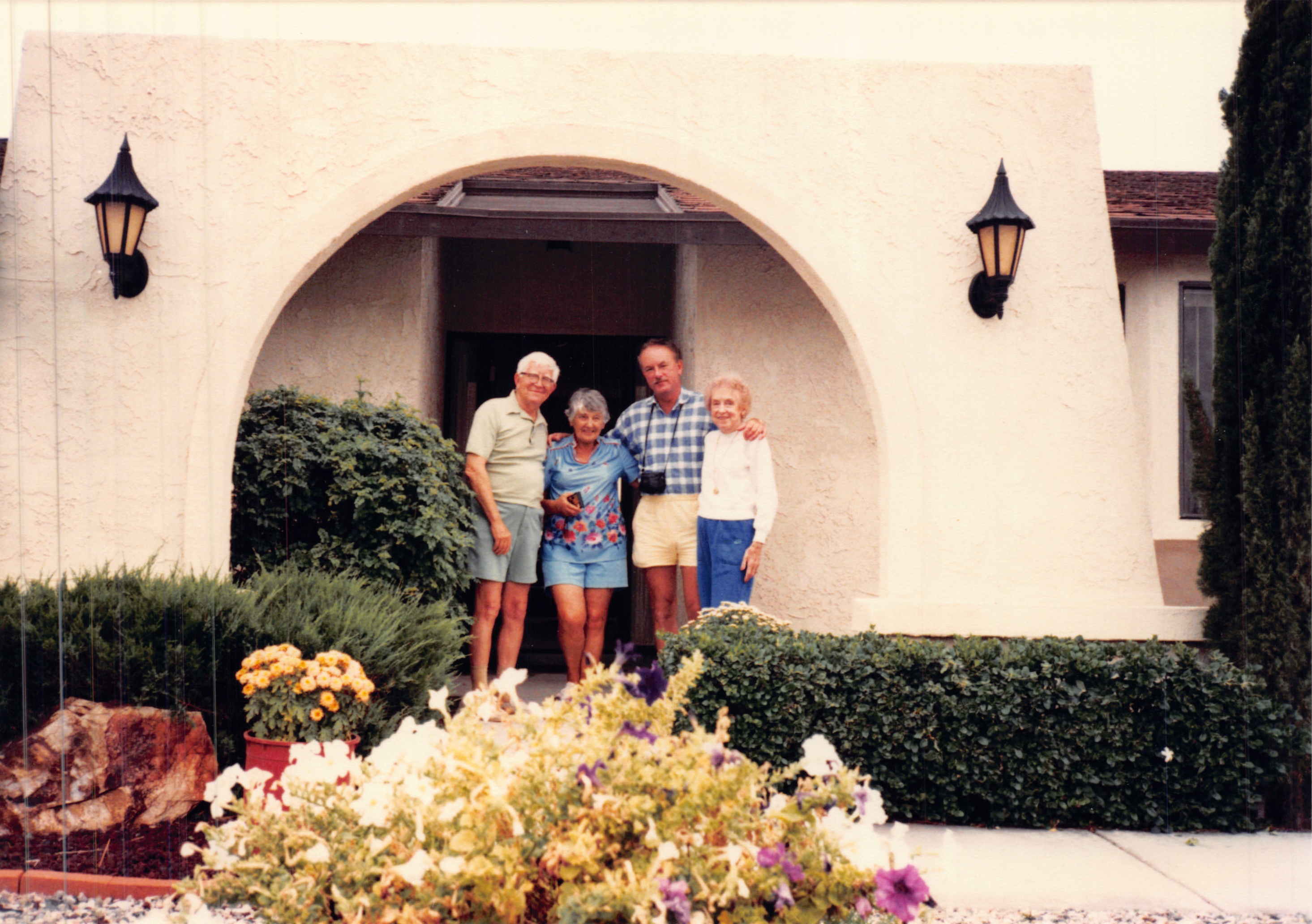 1987e_1079.jpg