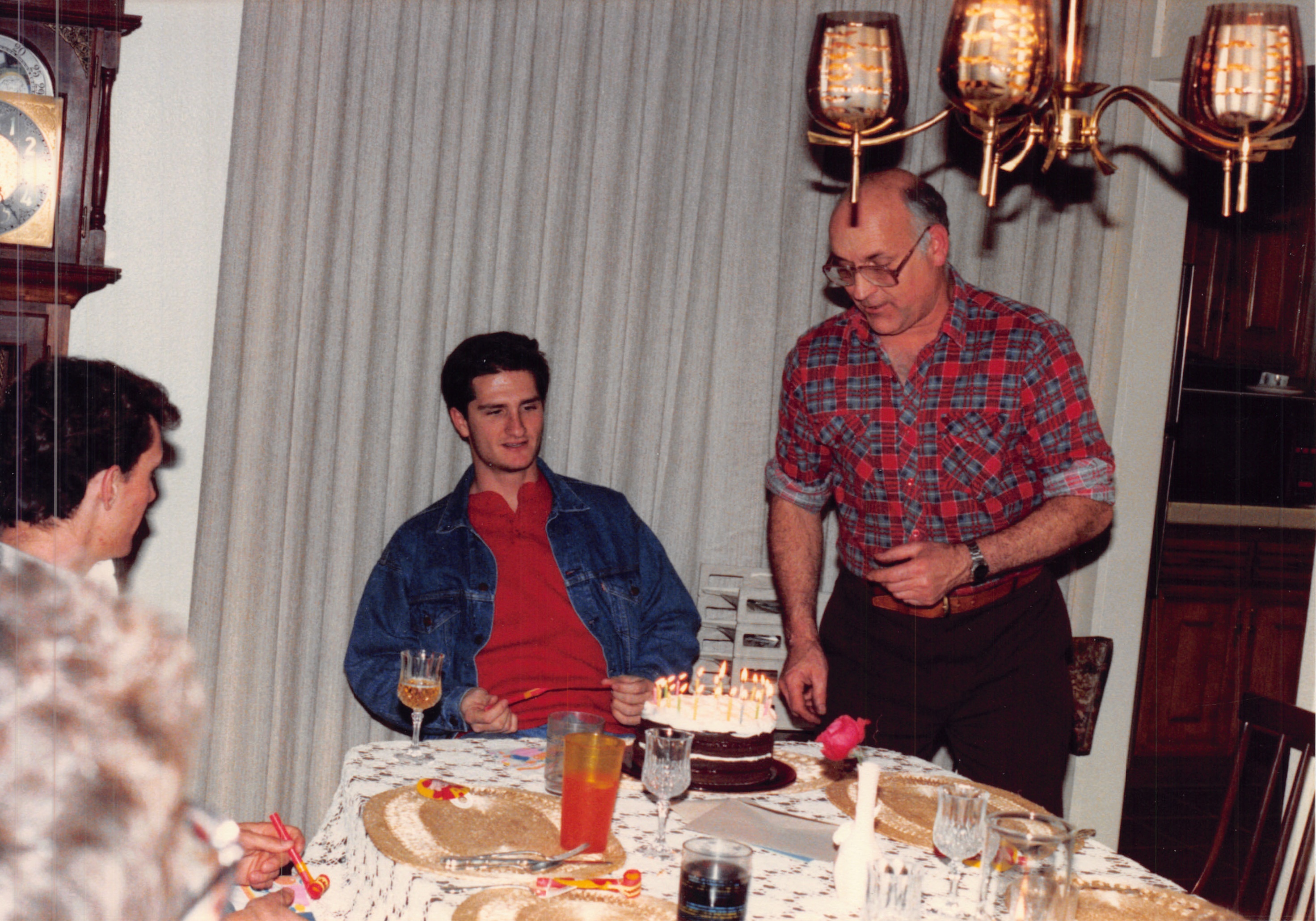 1987f_296.jpg