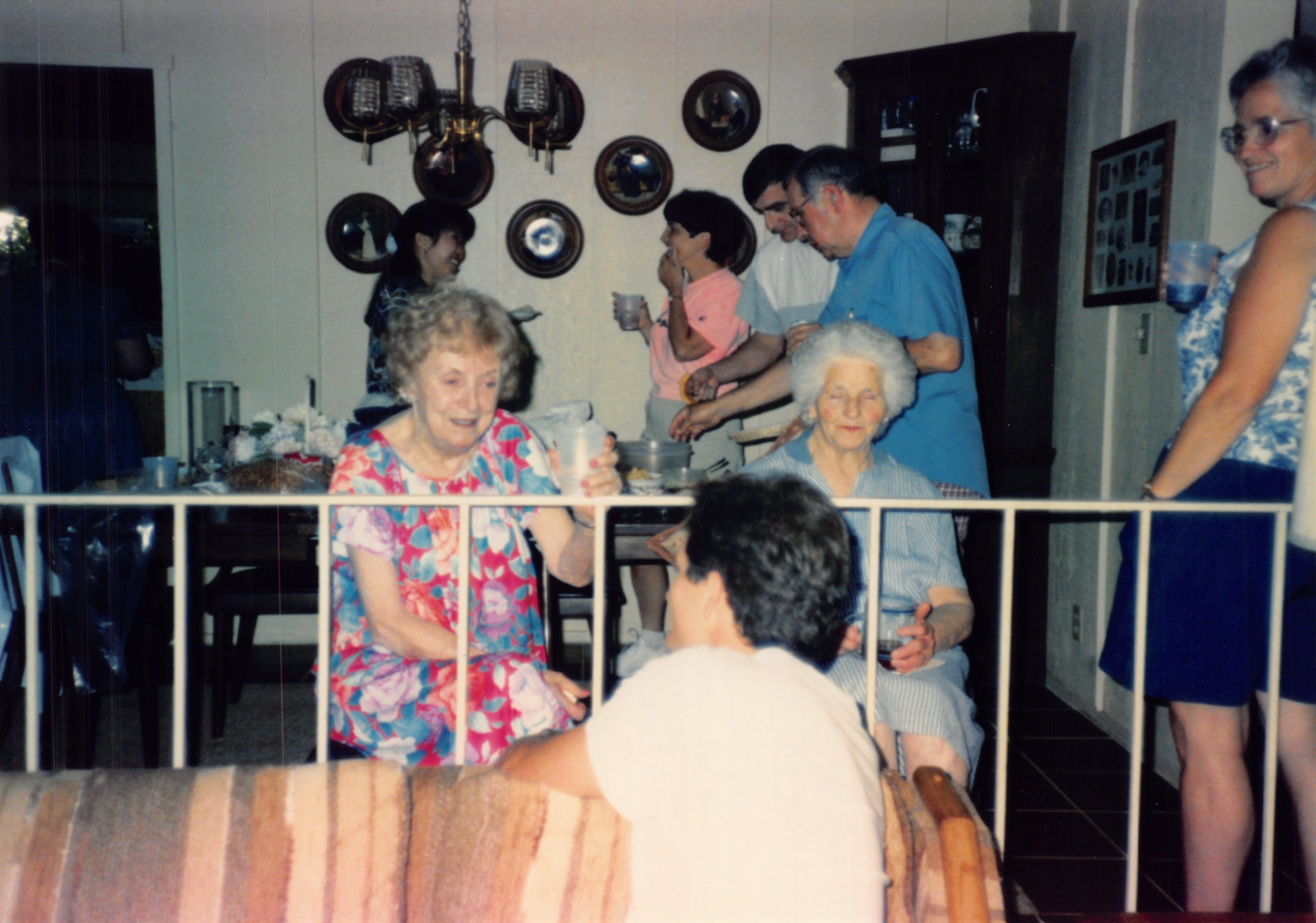 1990_0584.jpg