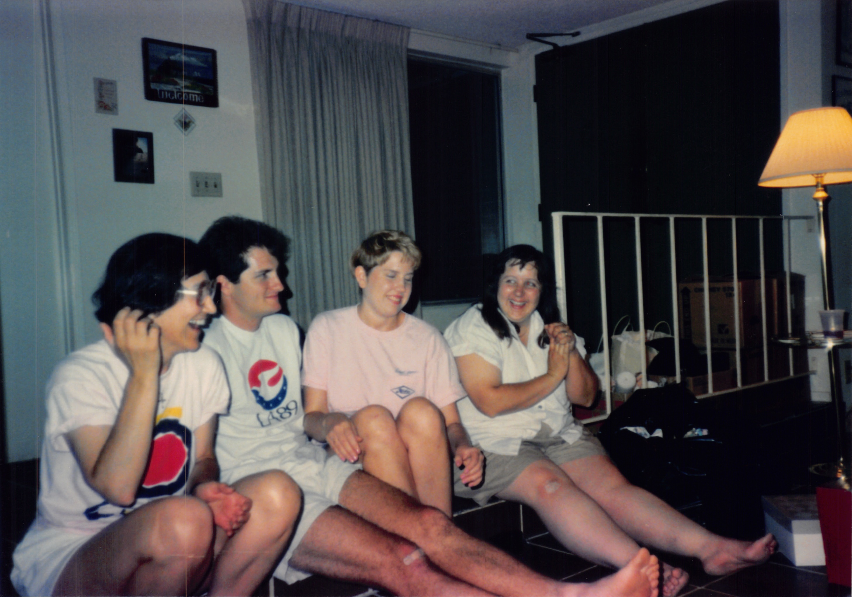 1990_0598.jpg
