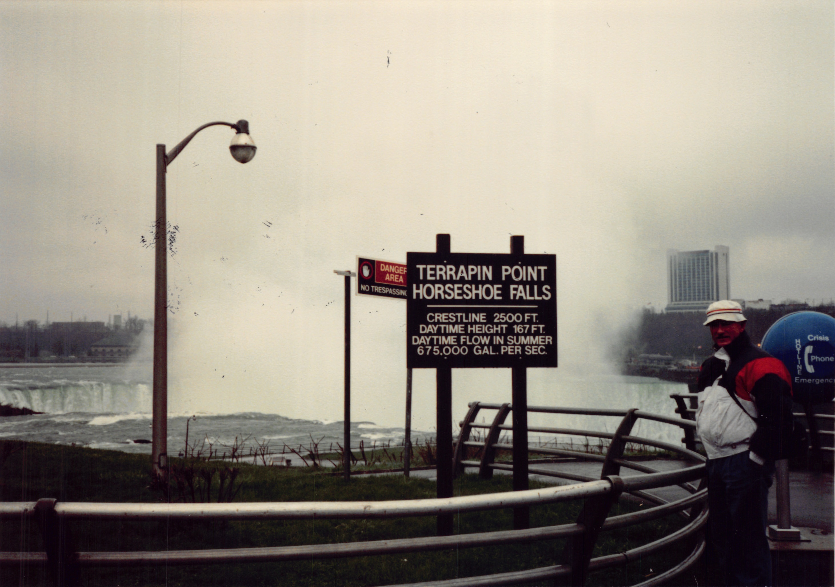 1991a_0807.jpg
