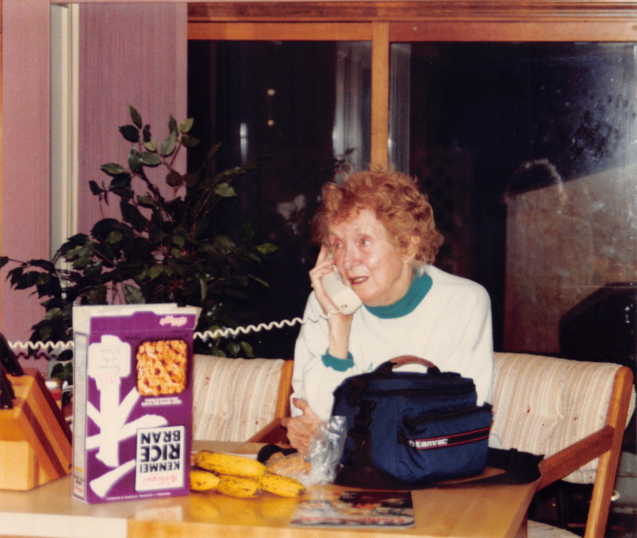 1991a_0812.jpg