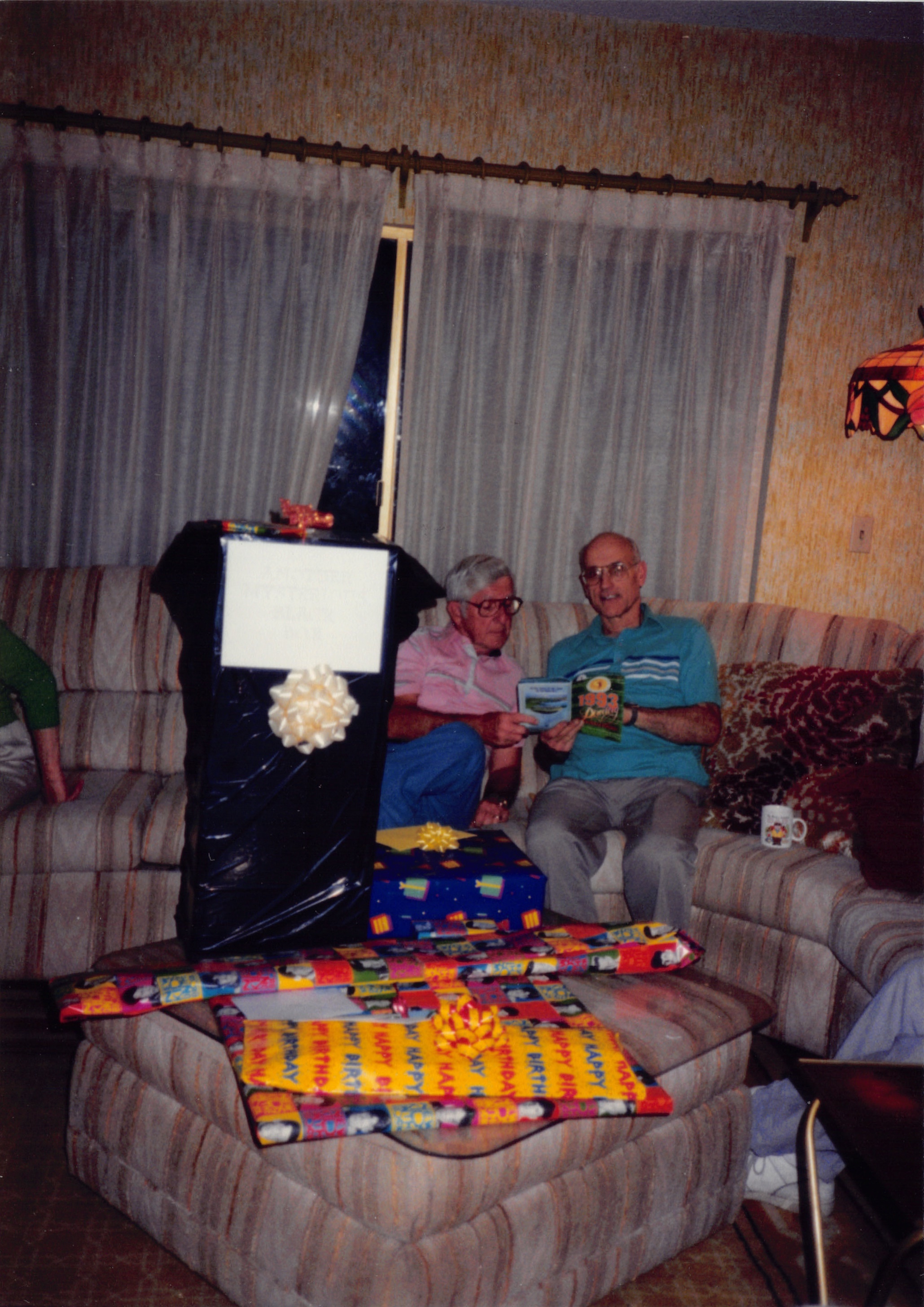 1993a_413.jpg