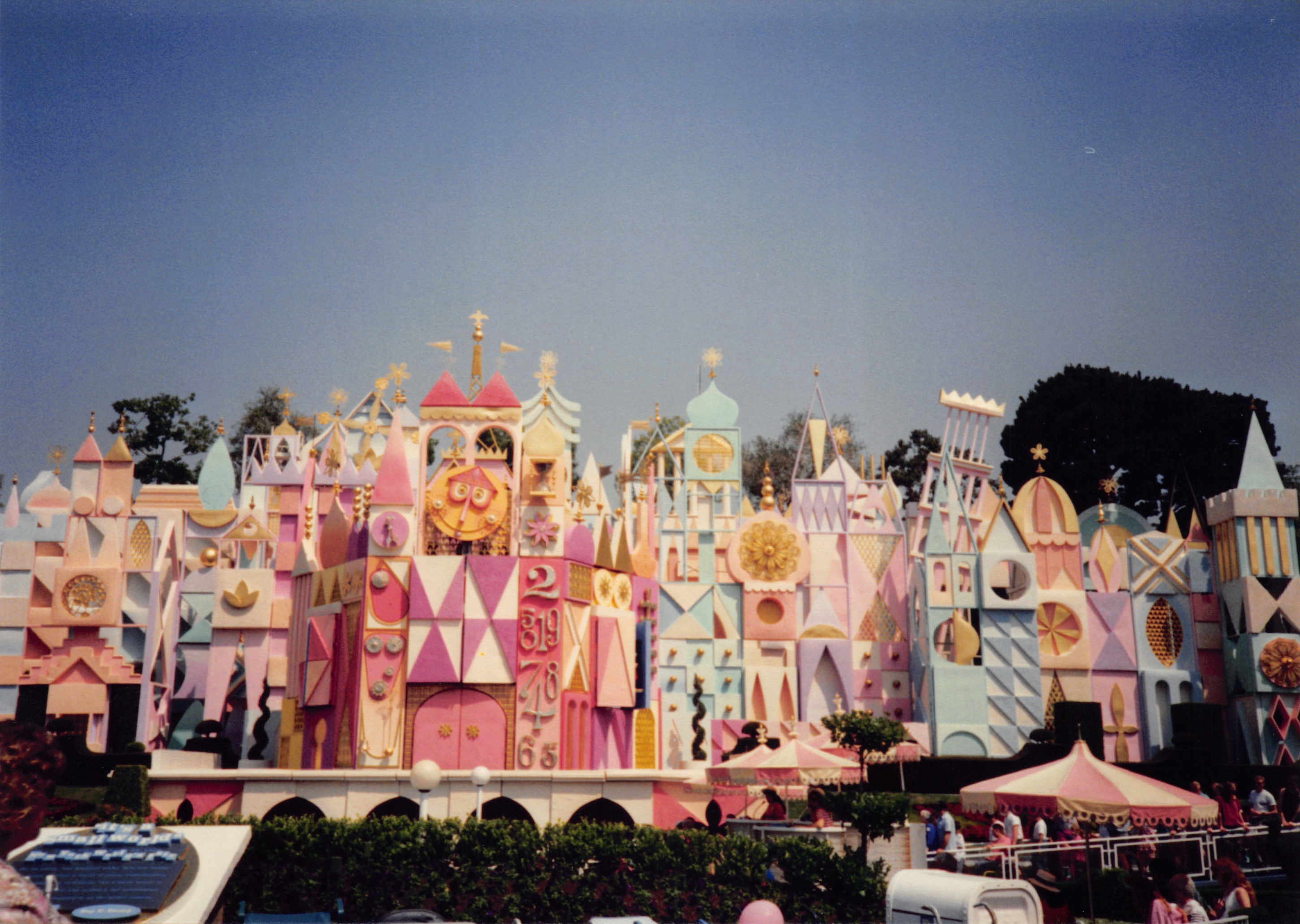 1993a_417.jpg