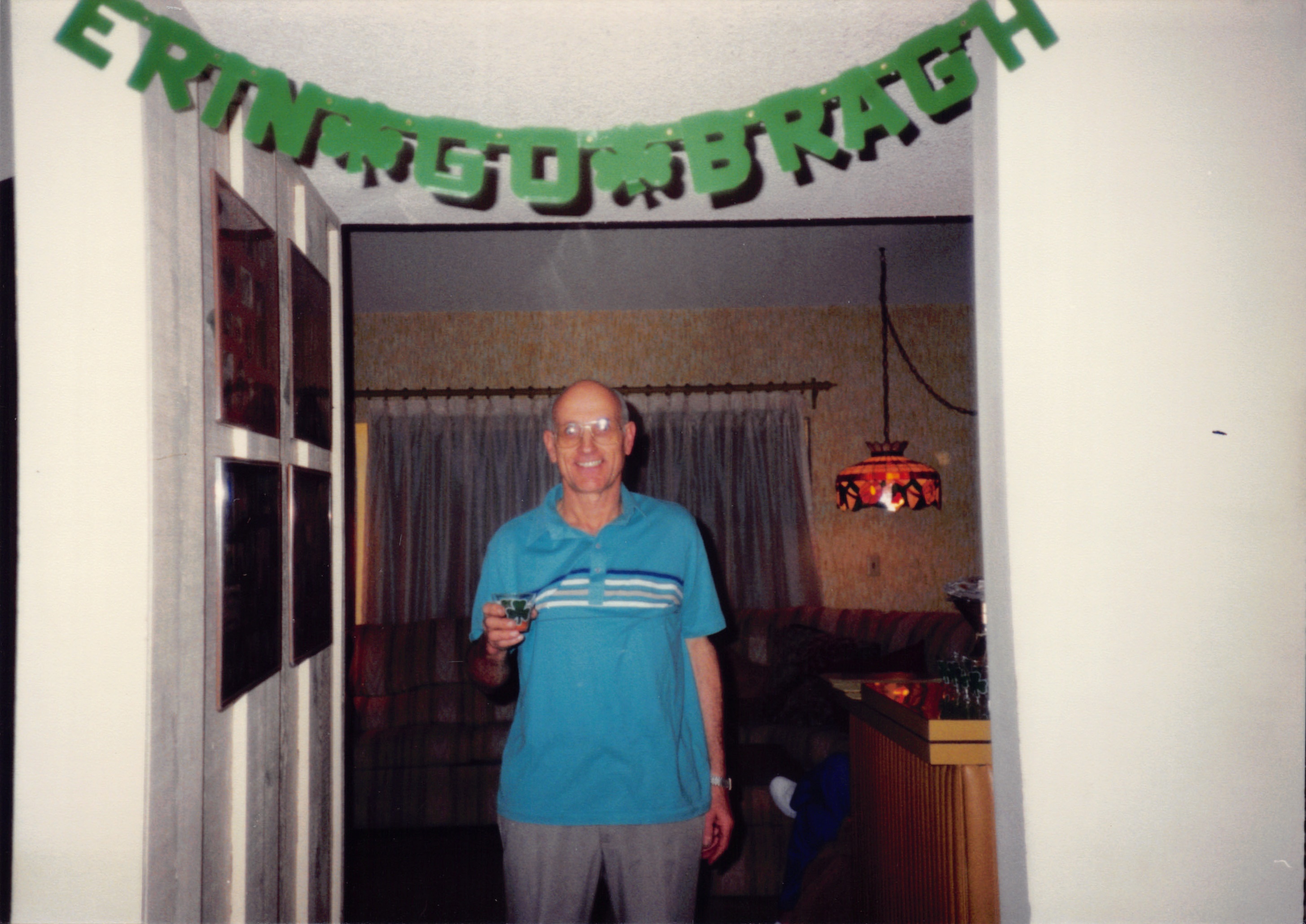1993a_421.jpg