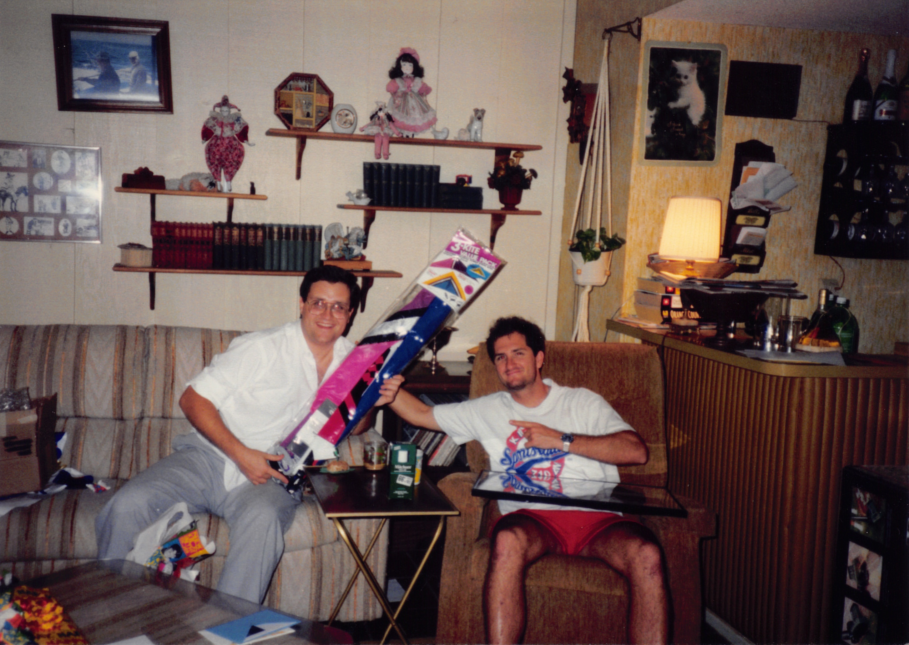 1993a_425.jpg