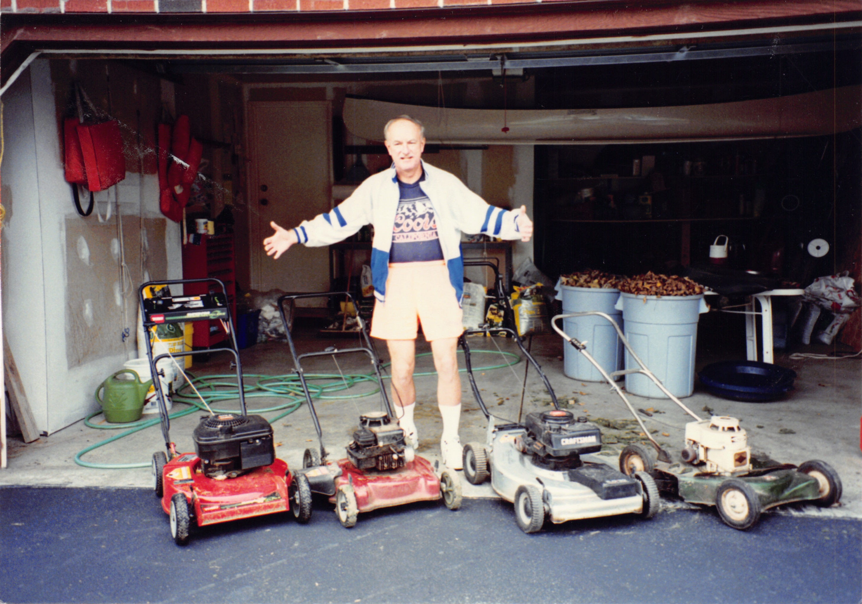 1993b_555.jpg