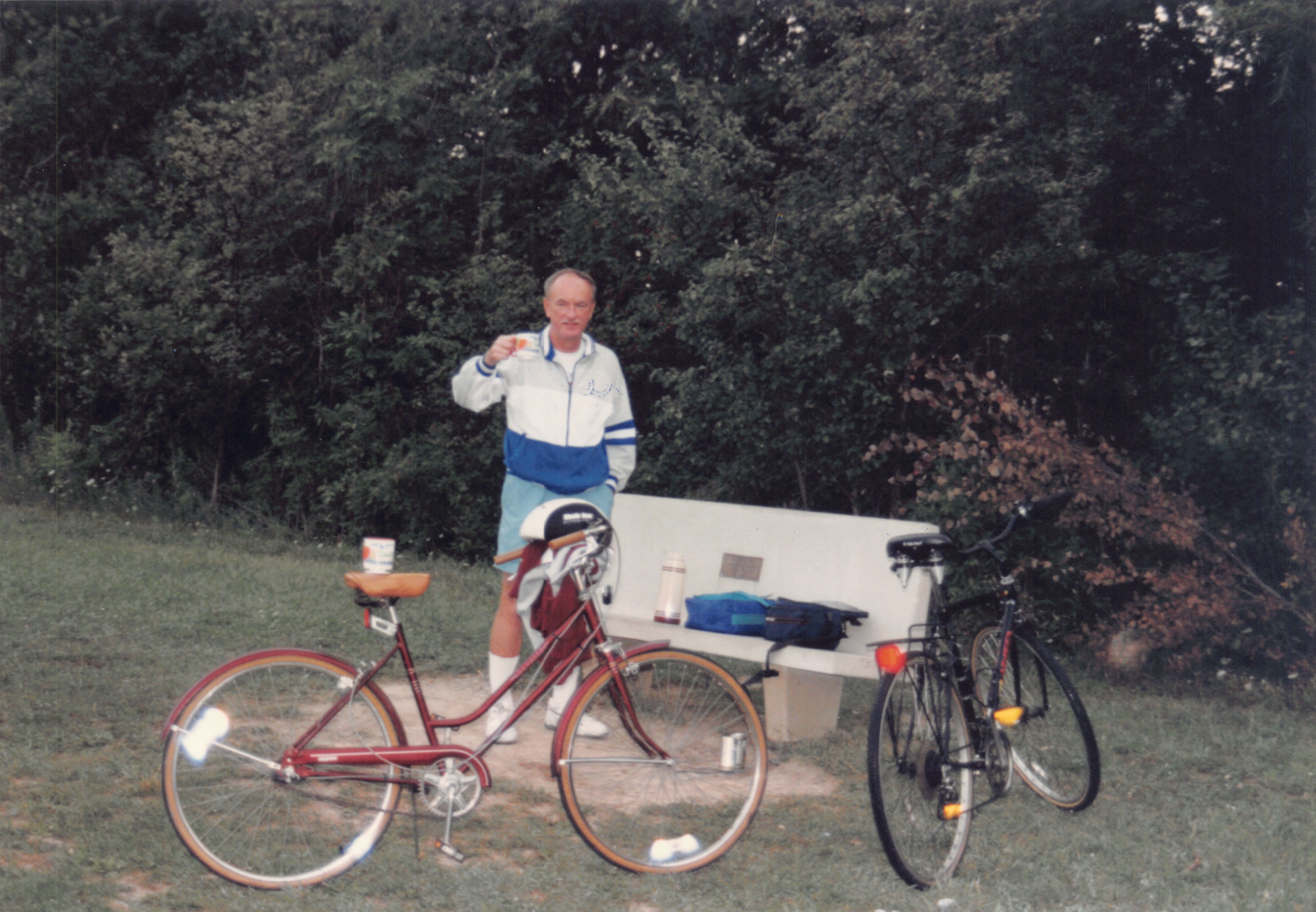 1993b_580.jpg