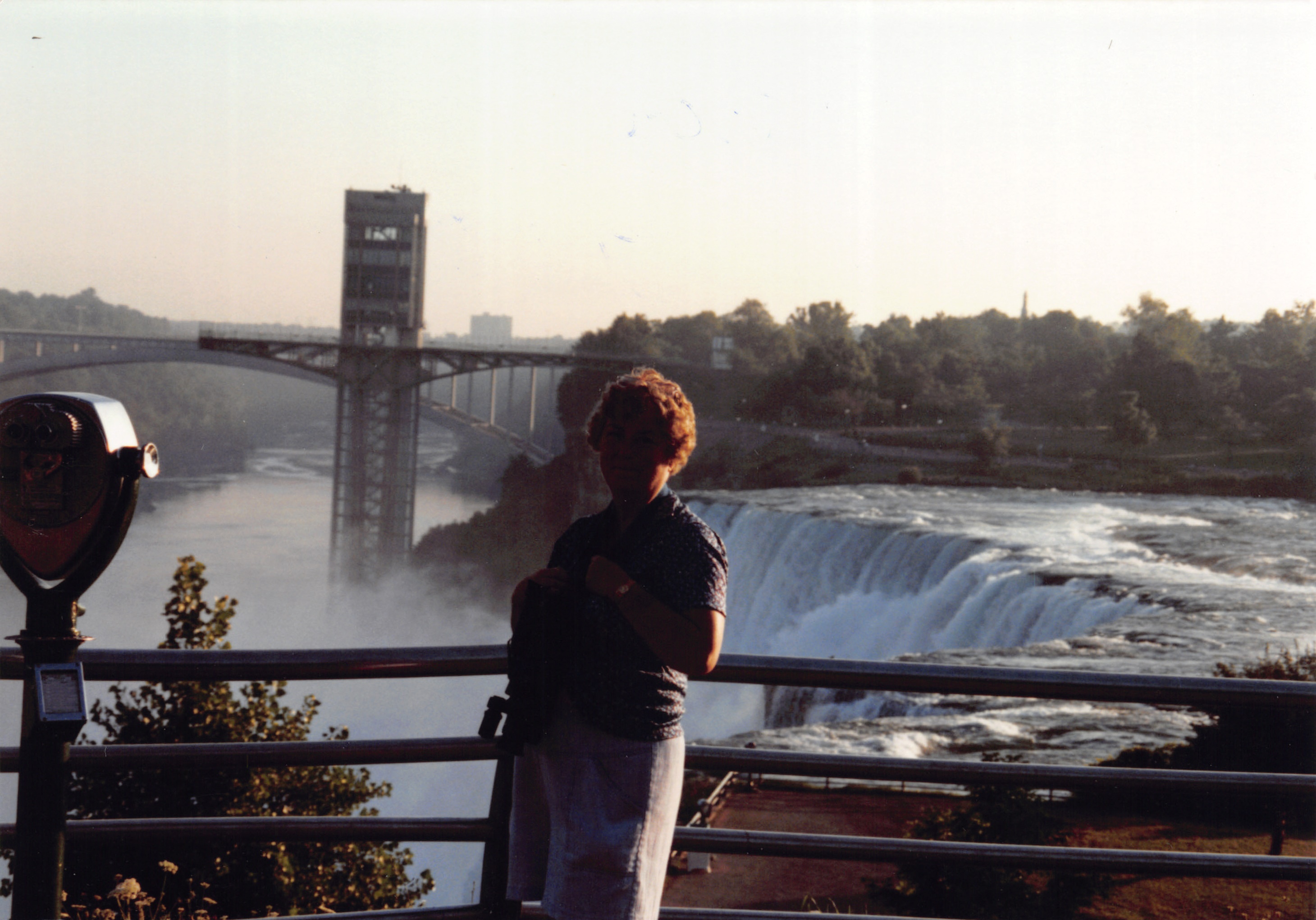1993b_614.jpg
