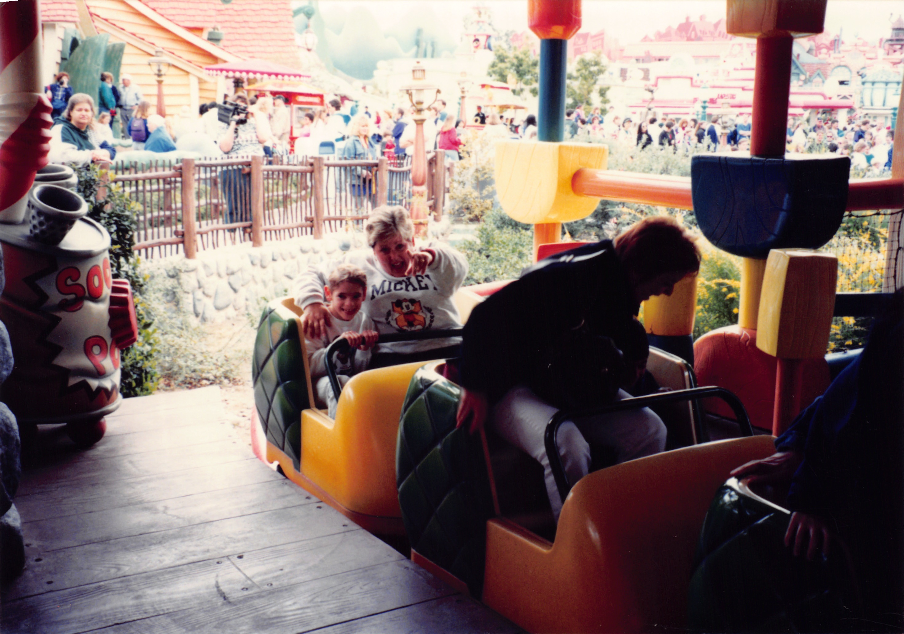 1994a_719.jpg