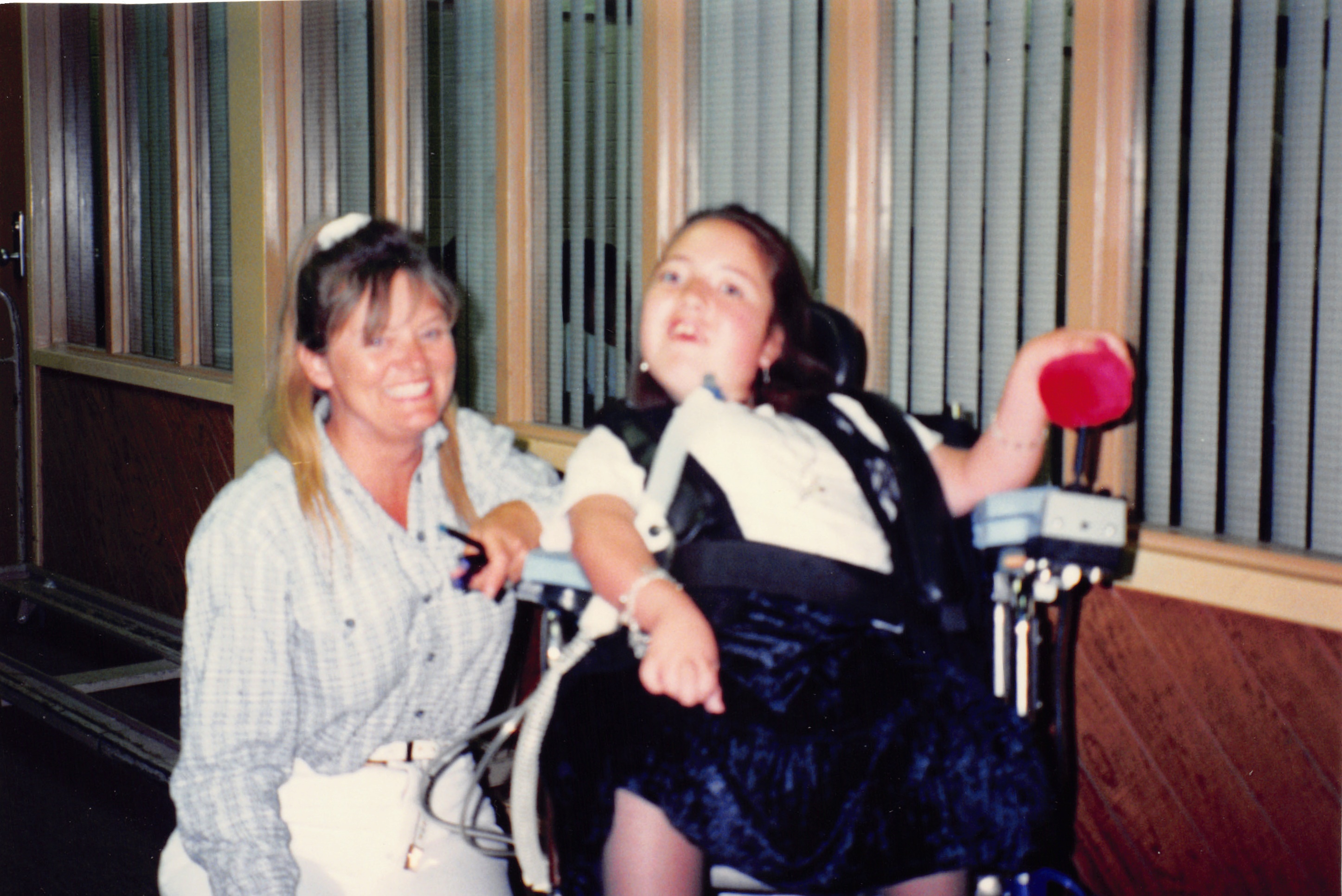 1994a_734.jpg