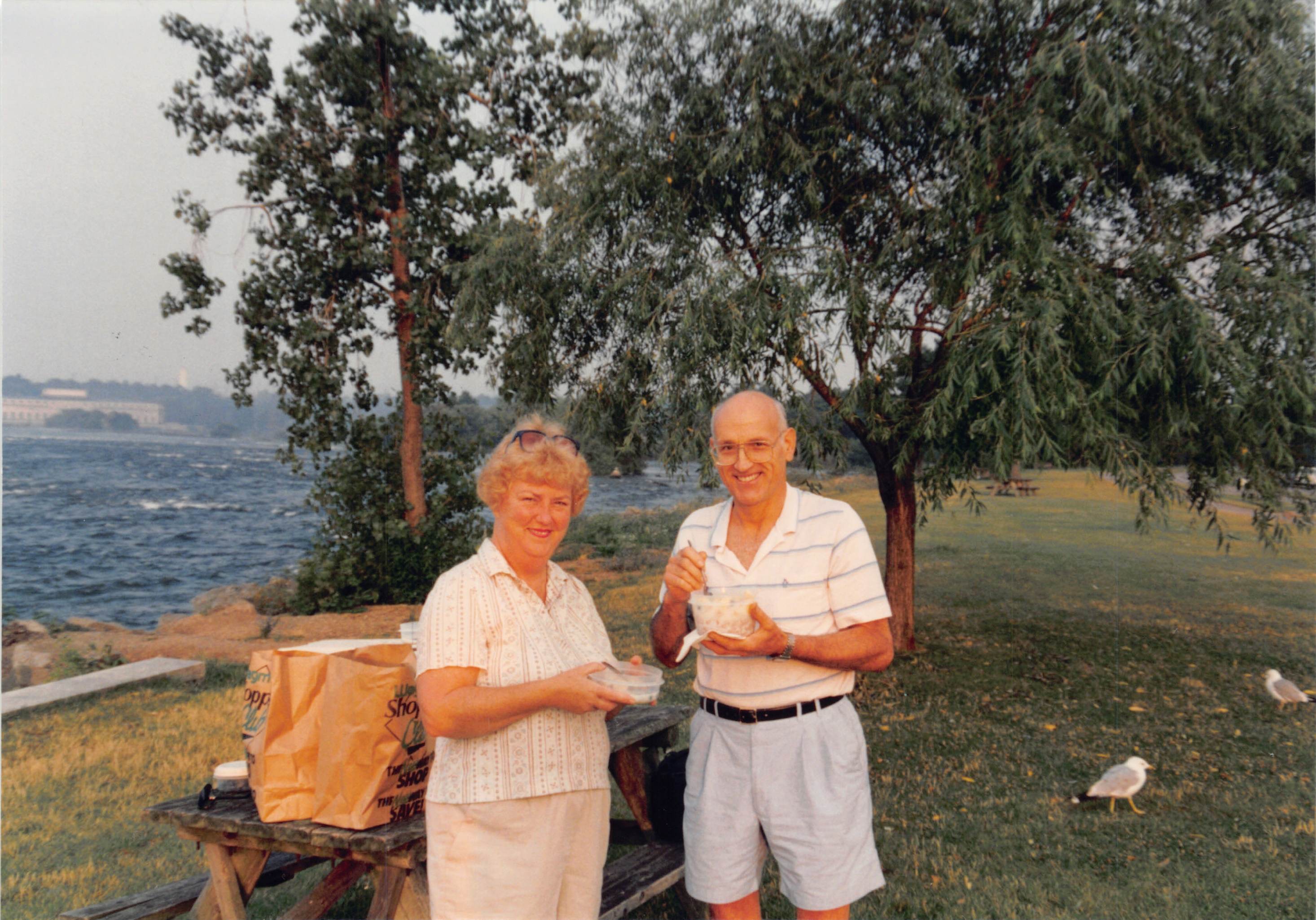 1994b_028.jpg
