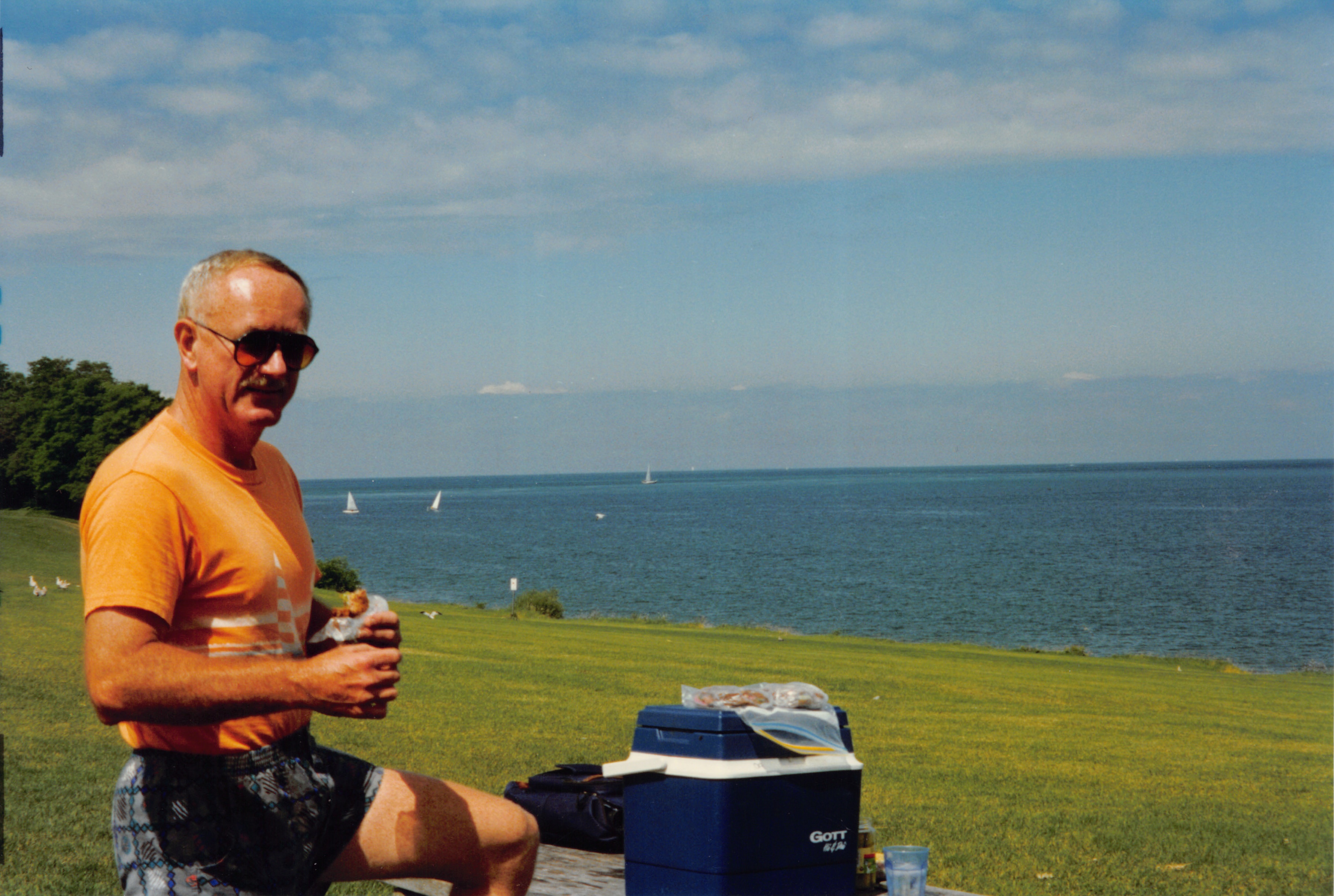1996_398.jpg