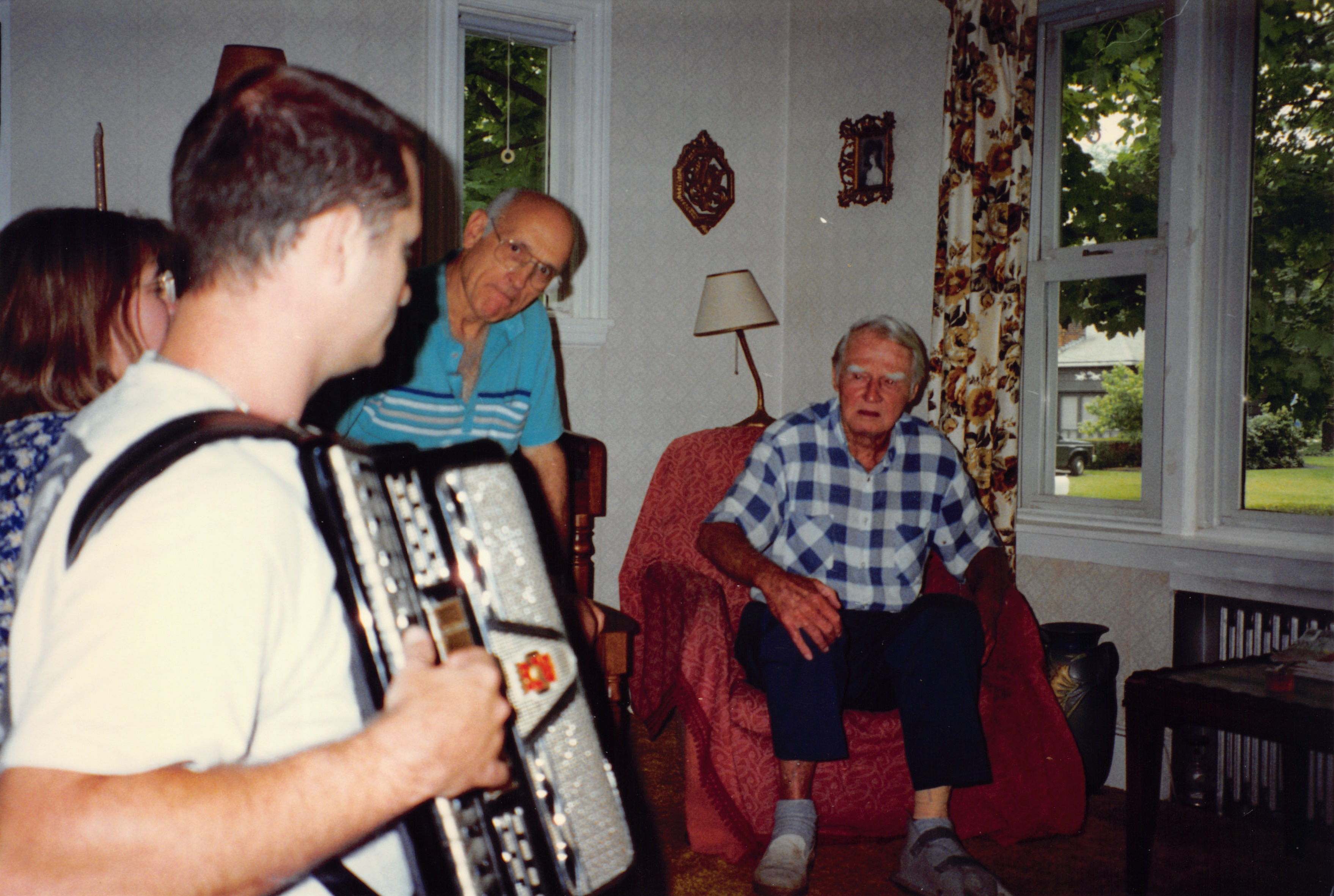 1996_440.jpg