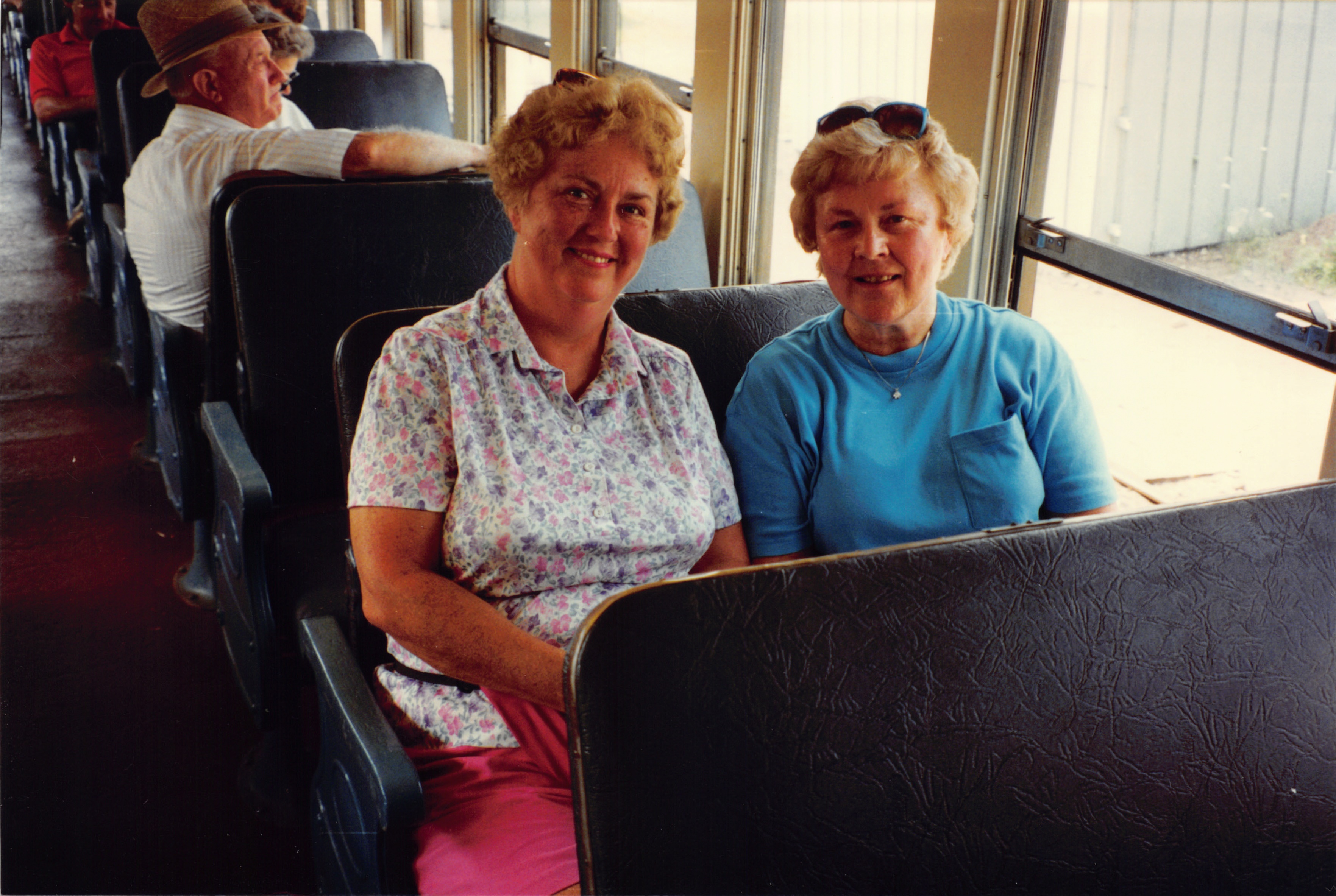1996_498.jpg