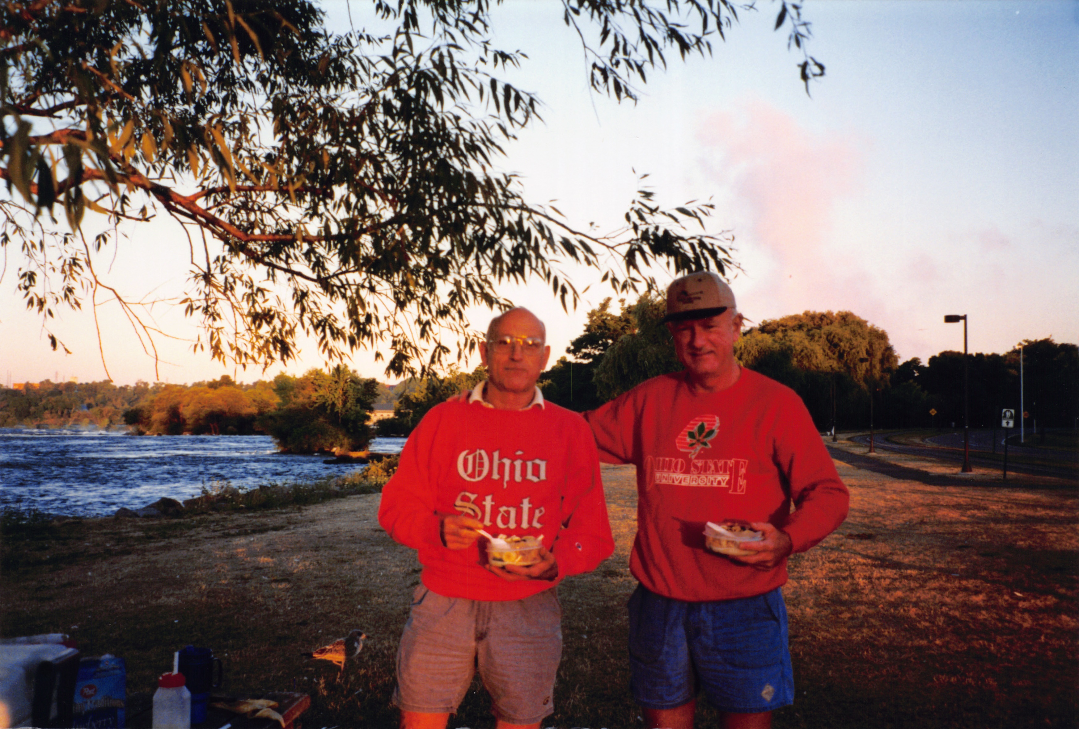 1997_592.jpg