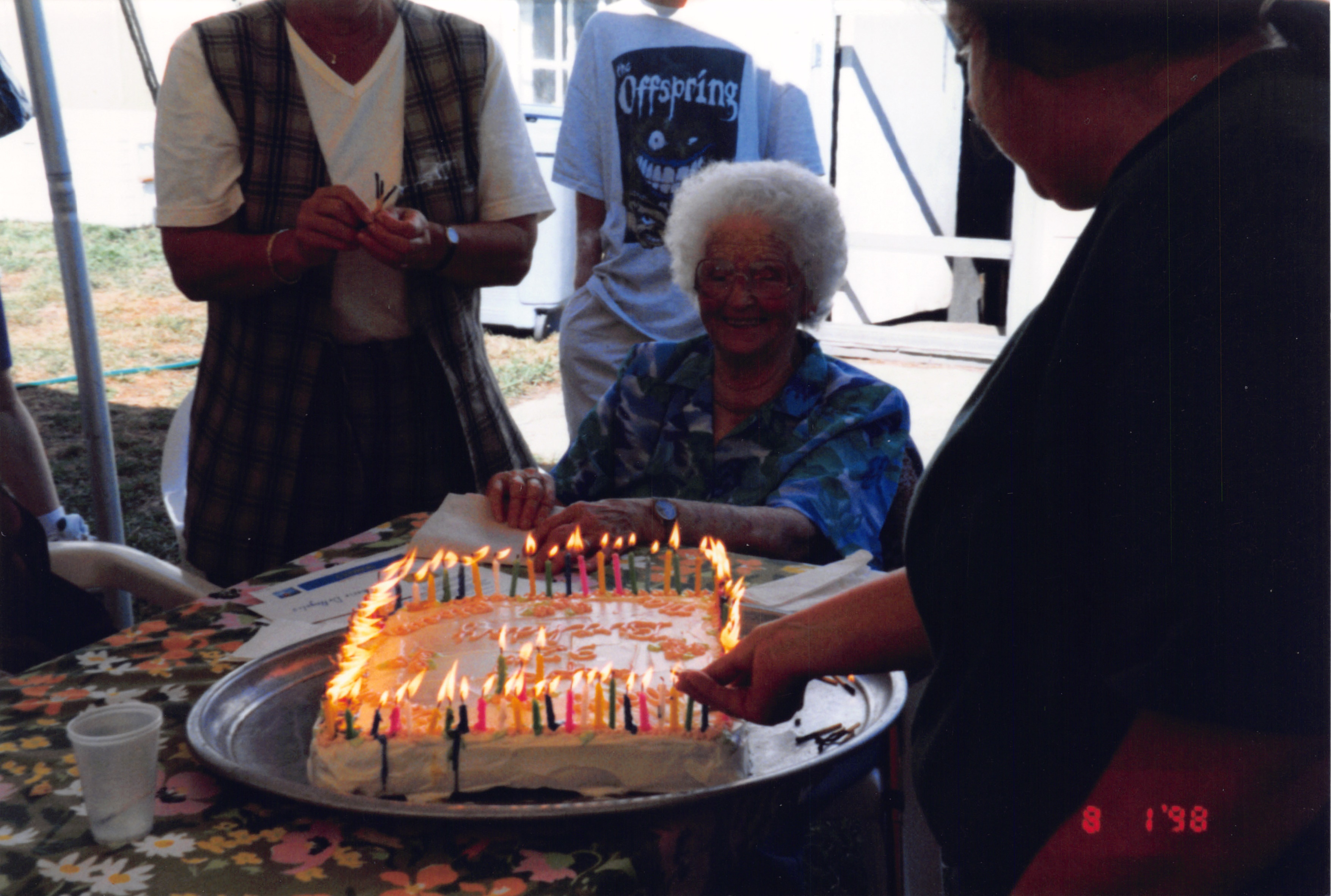 1998_703.jpg
