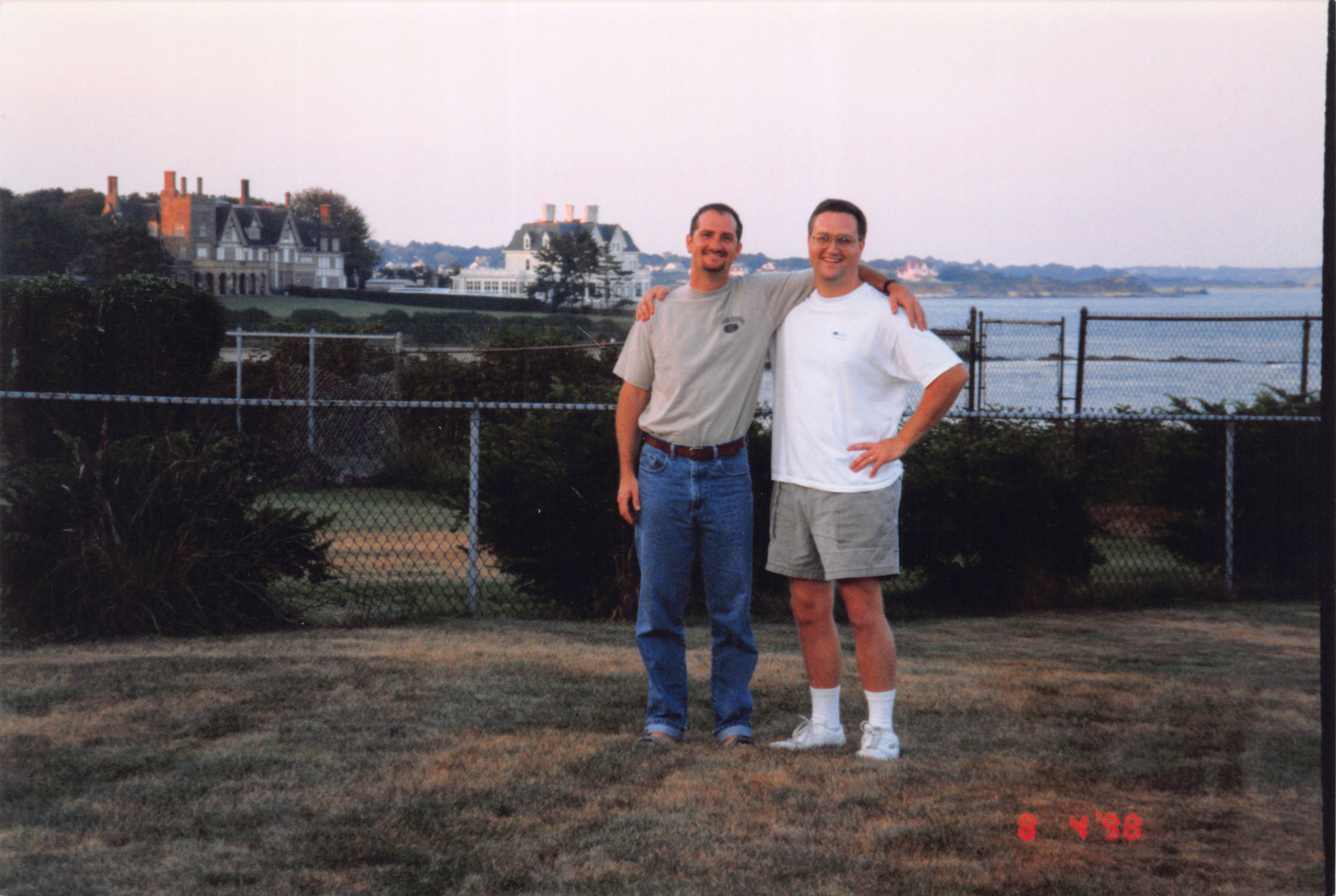 1998_715.jpg