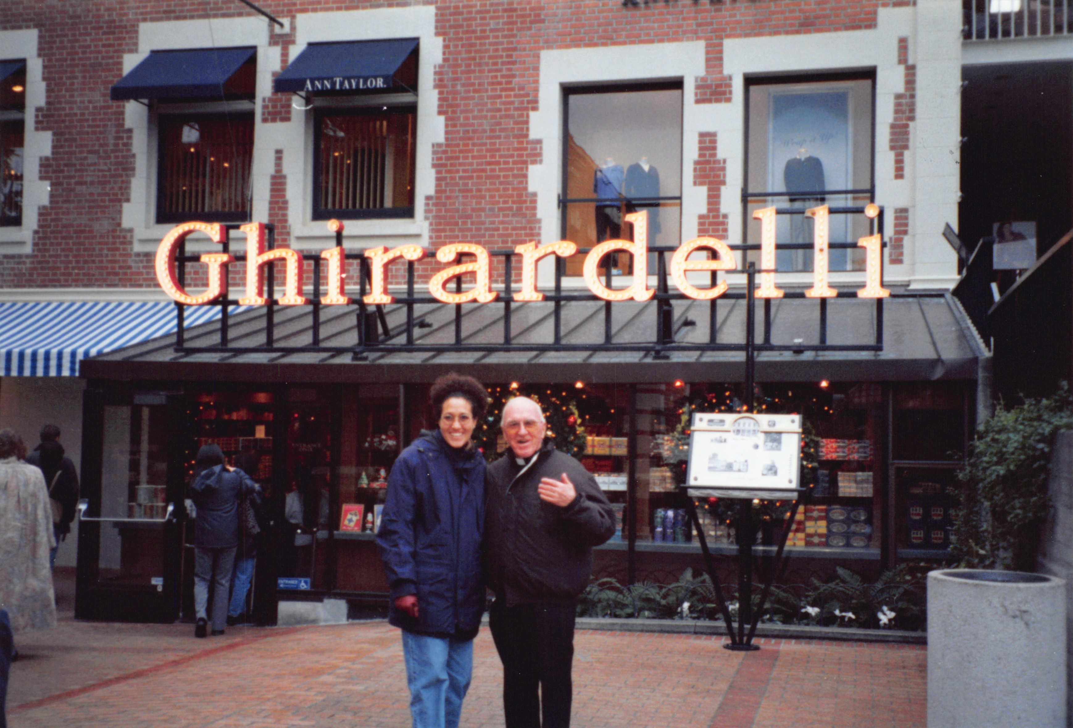 1998_745.jpg