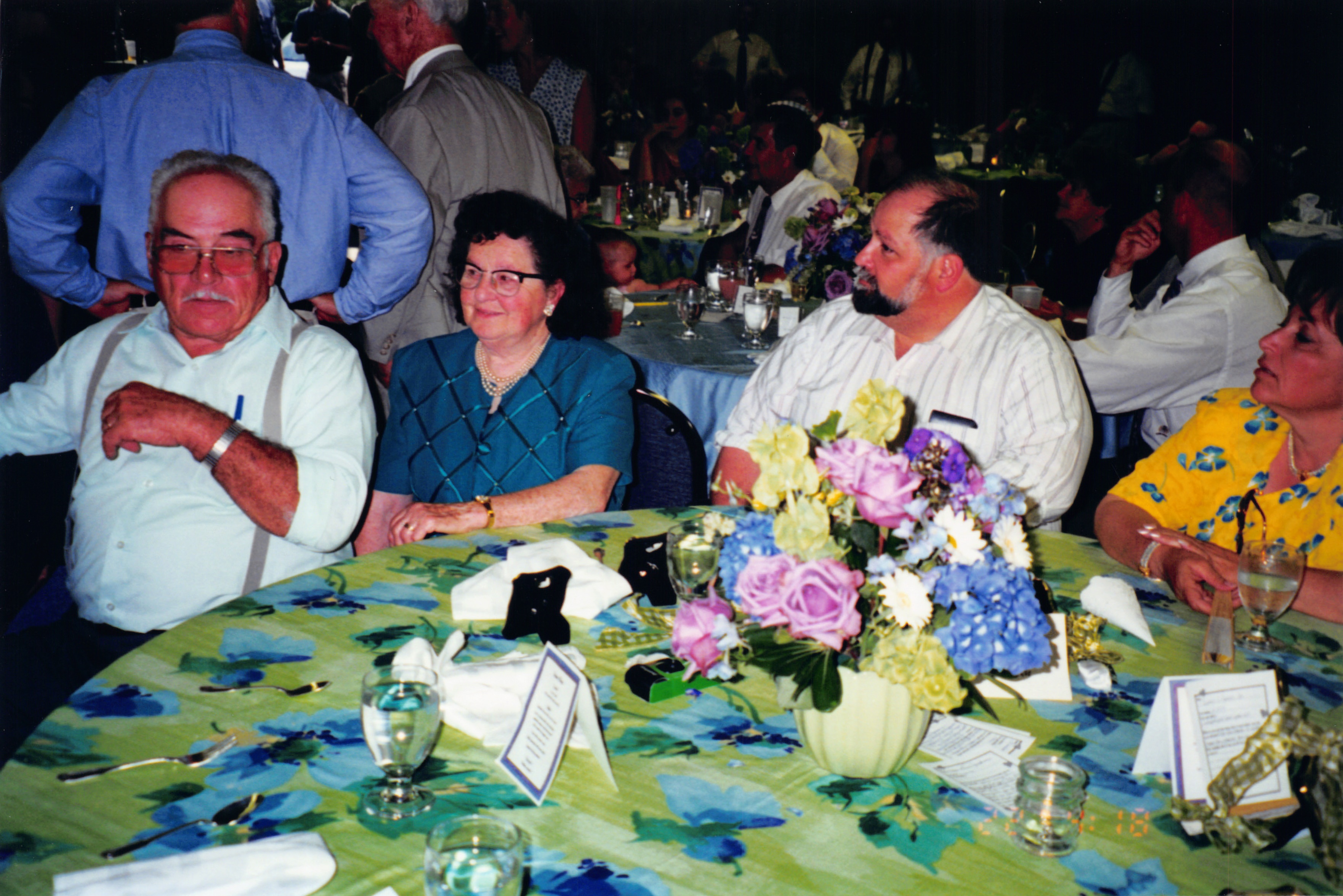 2000_204.jpg