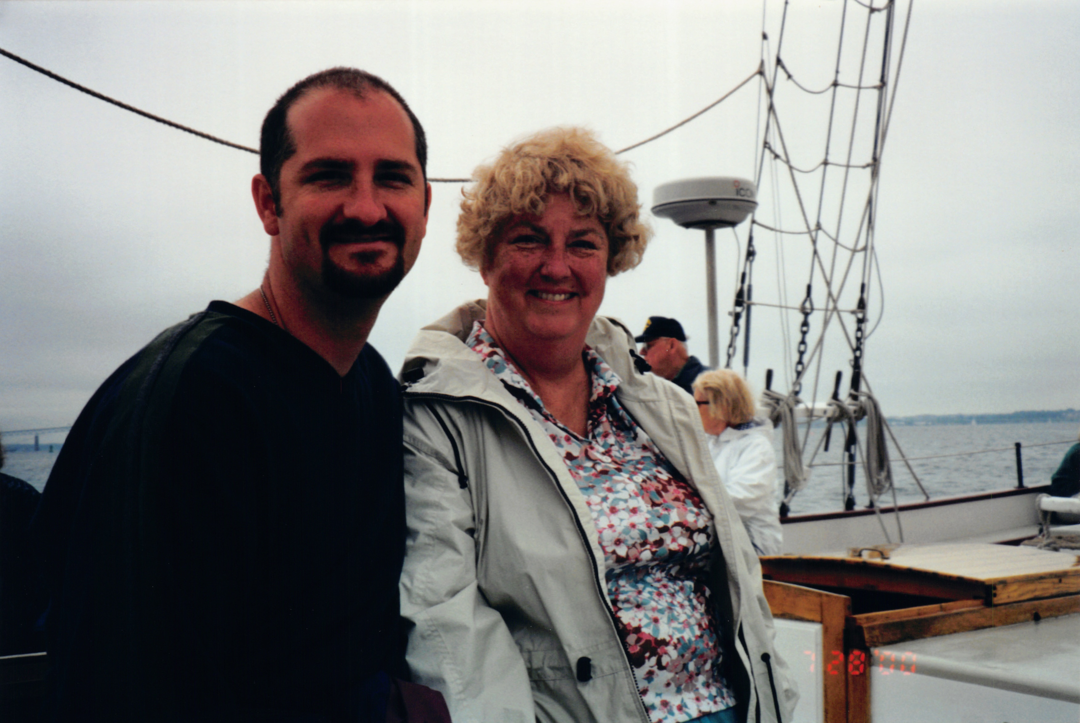 2000_248.jpg
