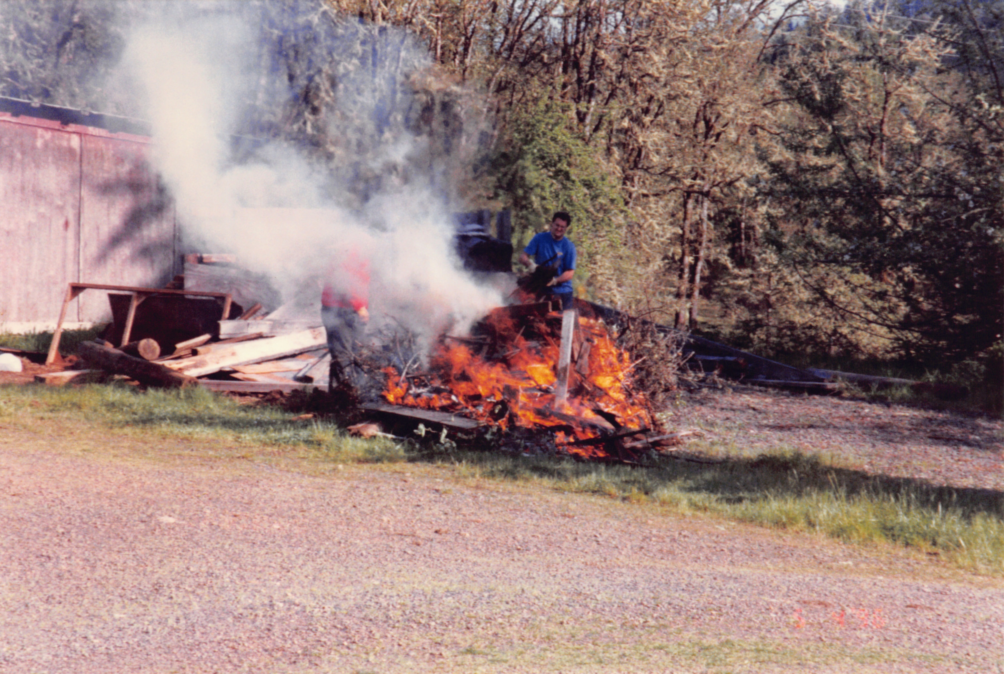 1996_260.jpg