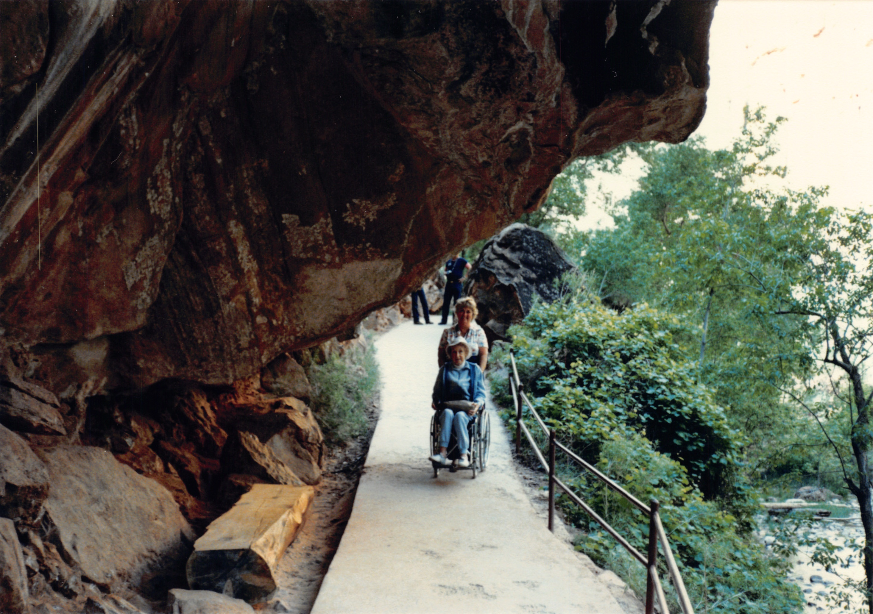 1987_40.jpg