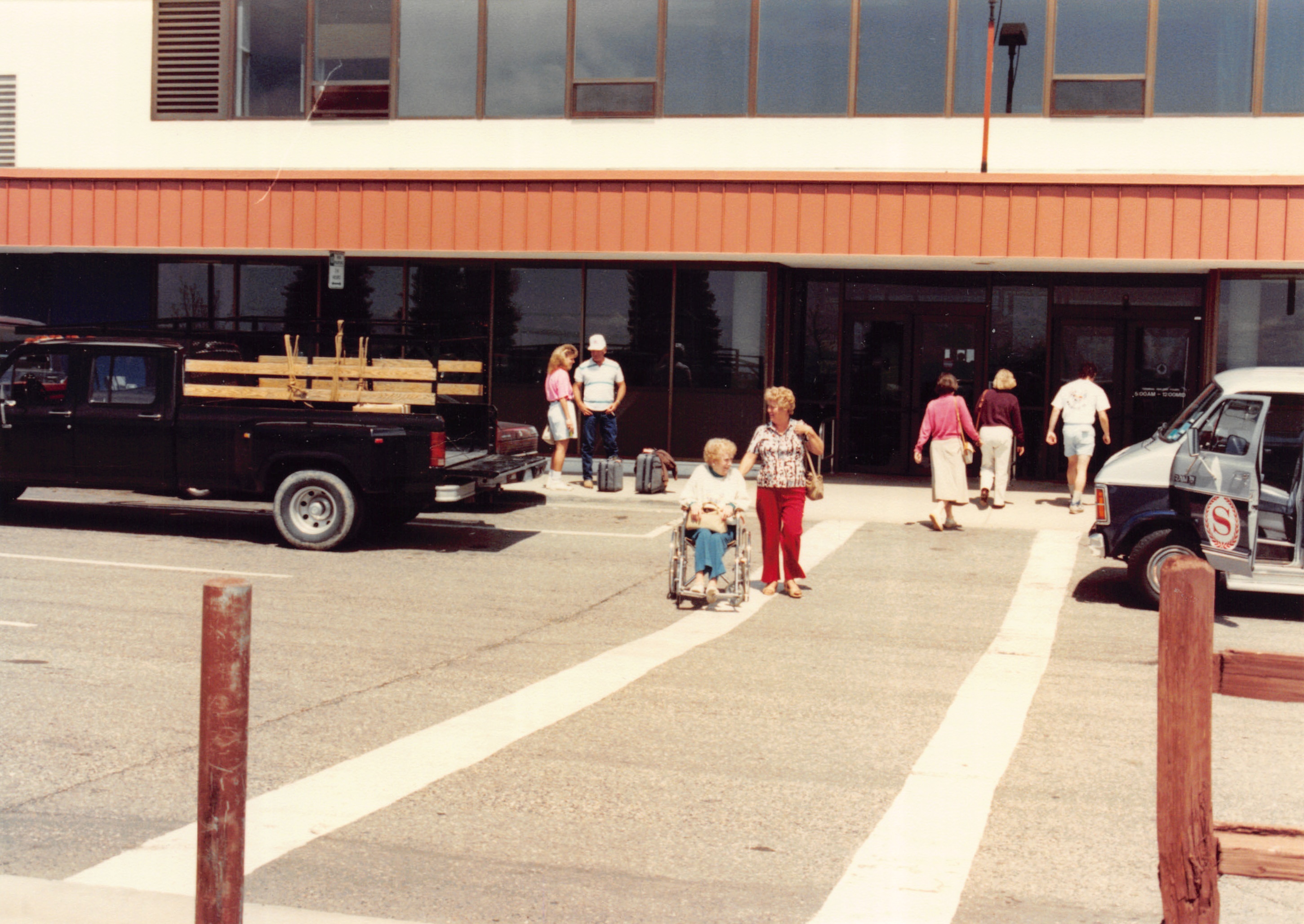 1990_04.jpg