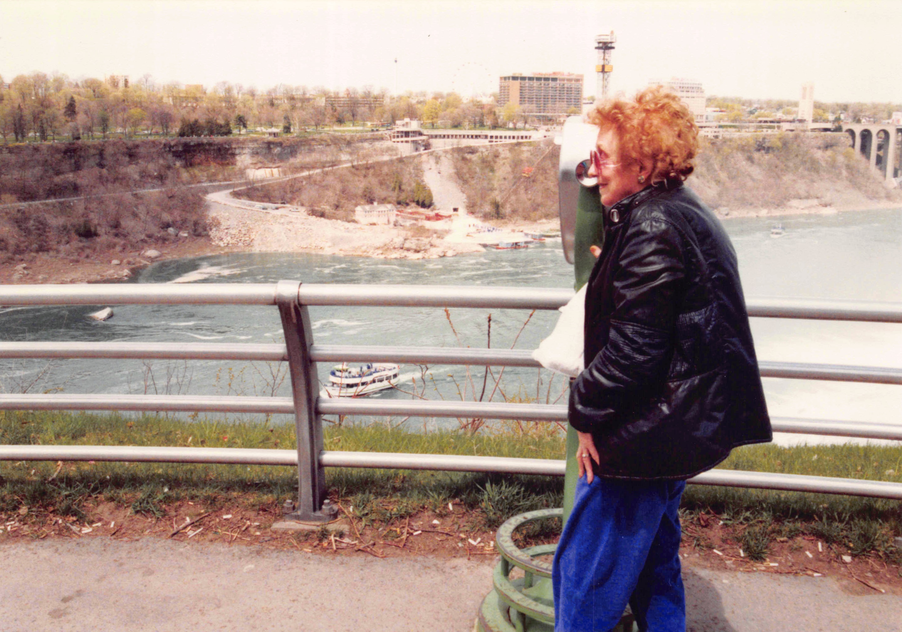 1985-1991_384.jpg