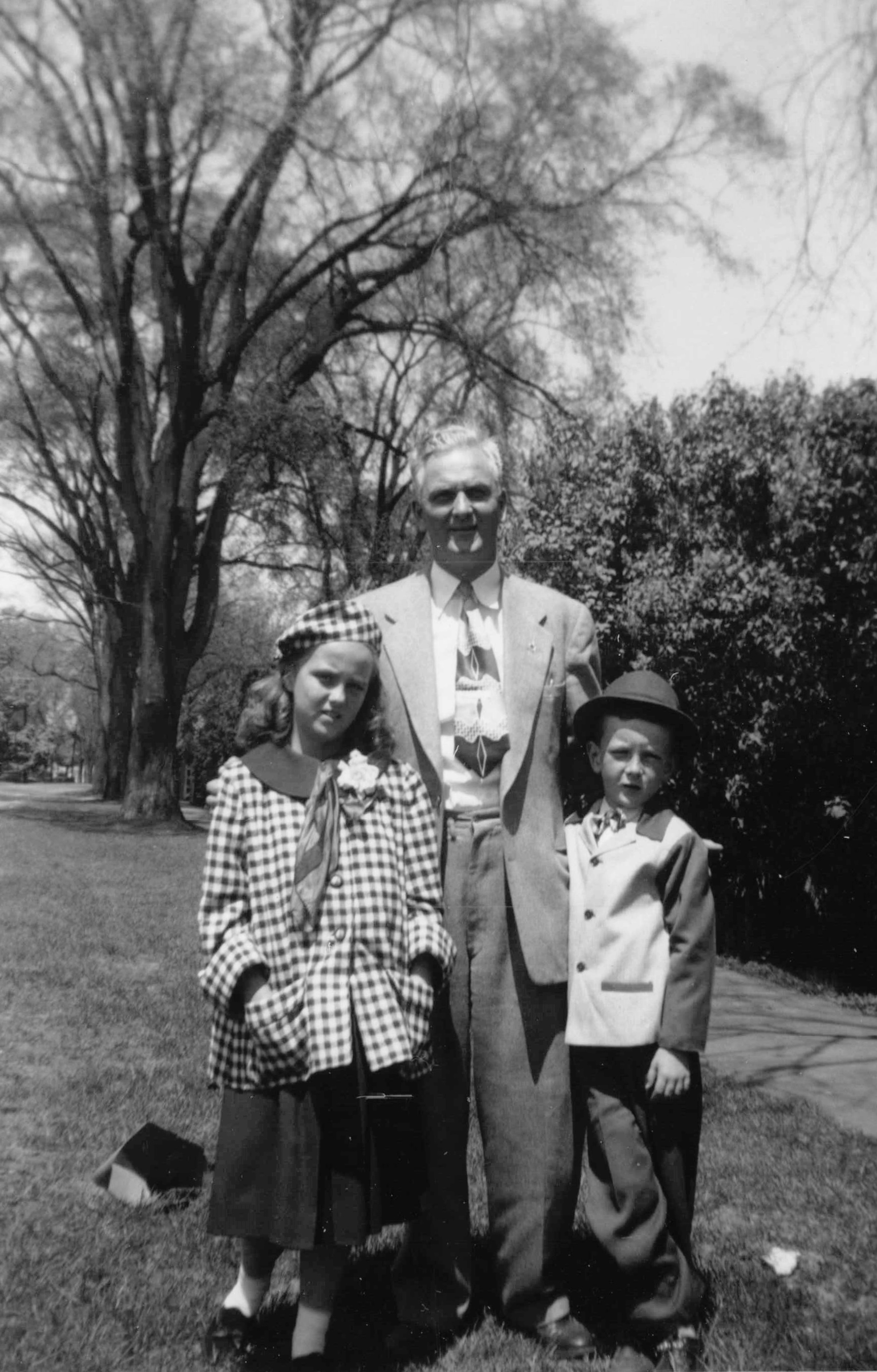 Old_Photo_Album_013.jpg