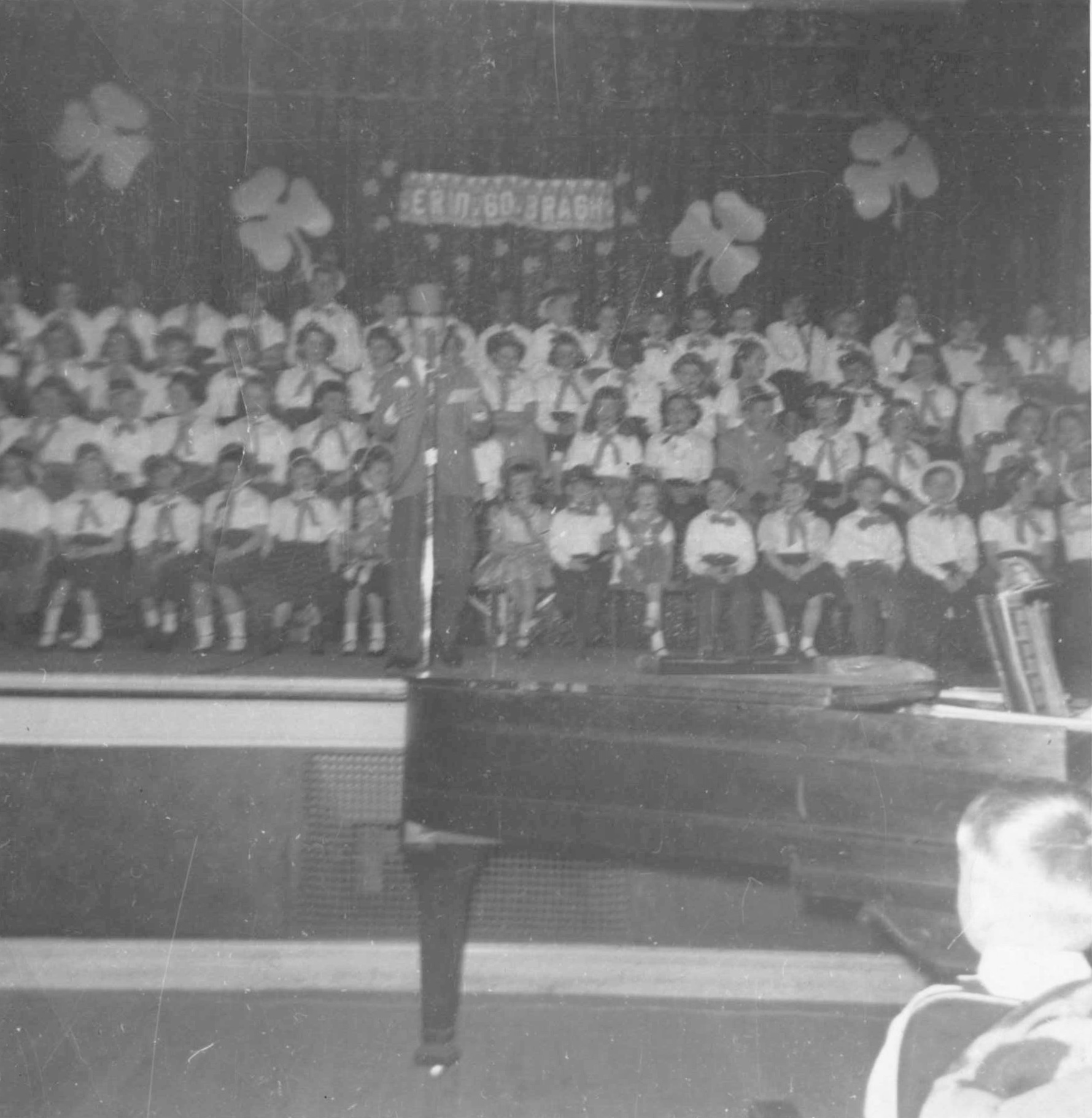Old_Photo_Album_130.jpg