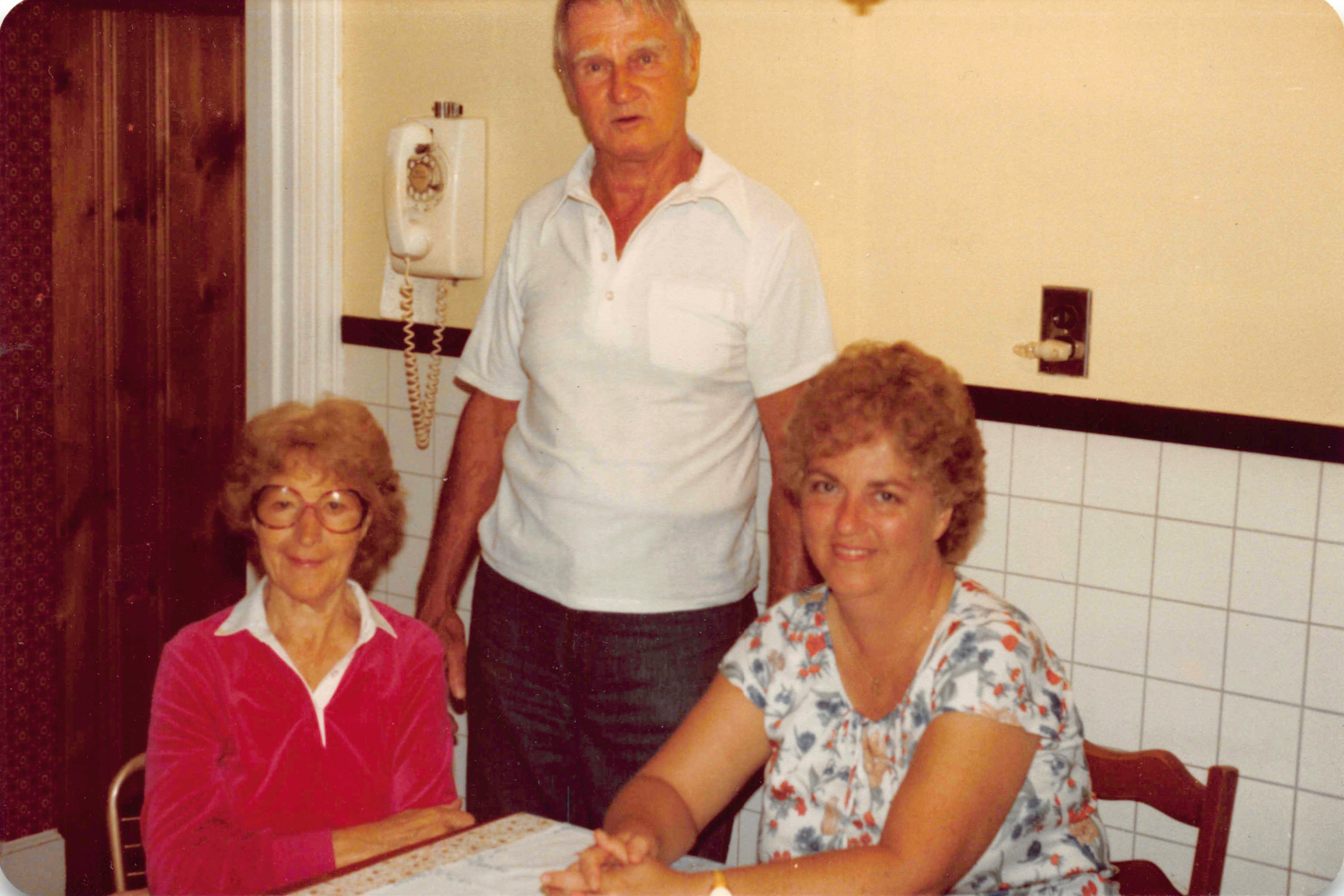 Uncle_Larry_001.jpg